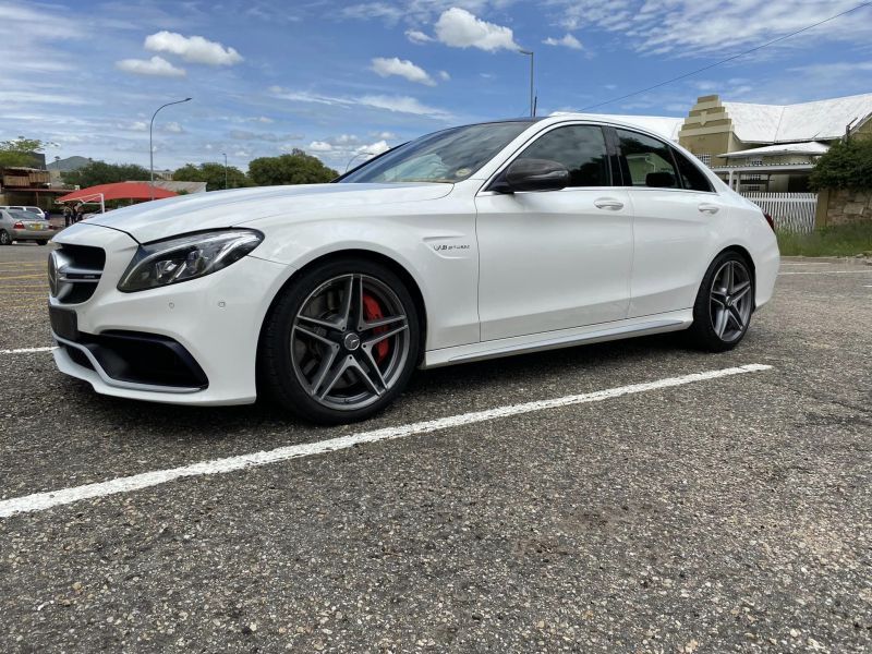 2016 Mercedes-Benz C Class photo 3