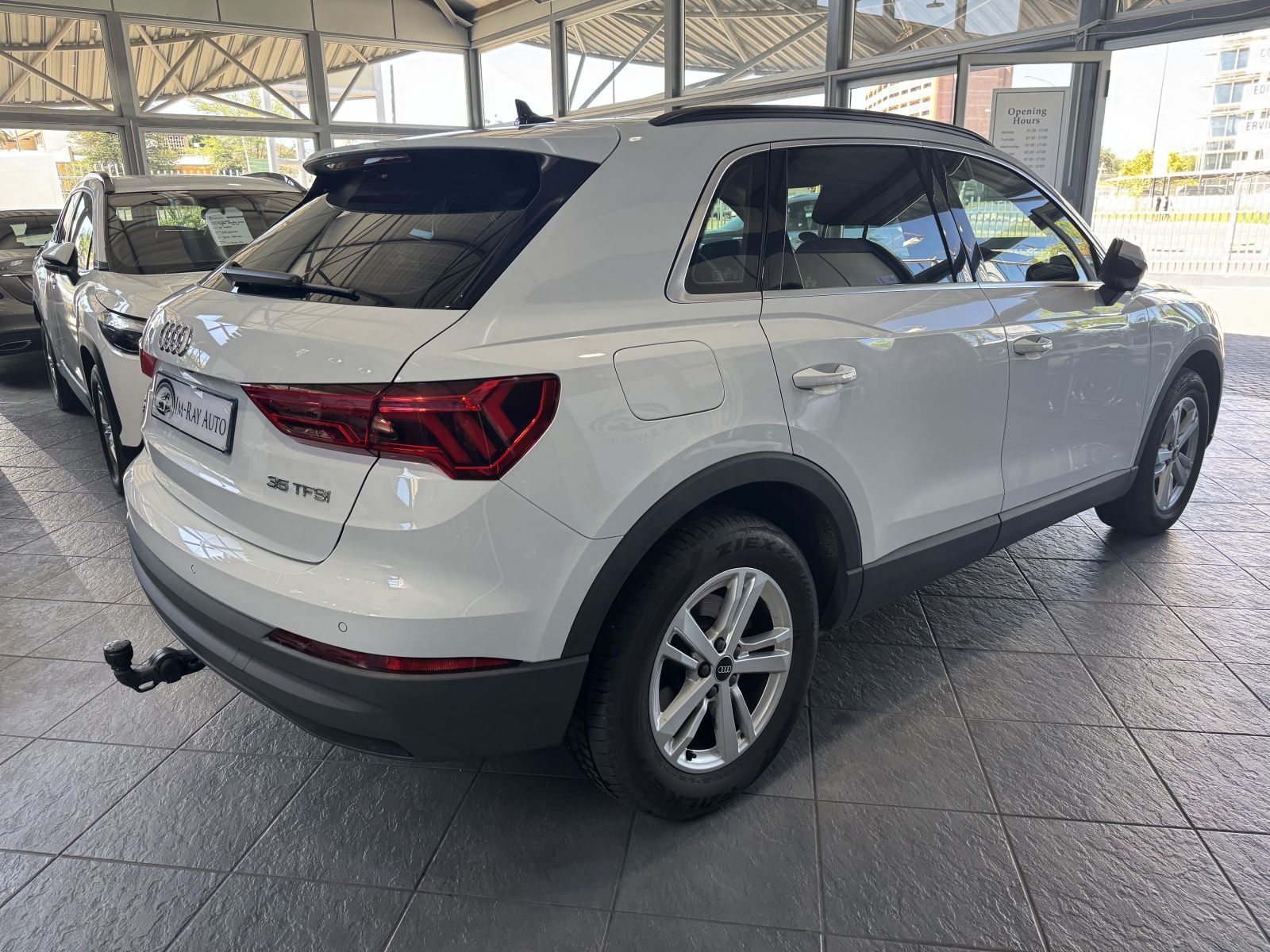 2022 Audi Q3 photo 6