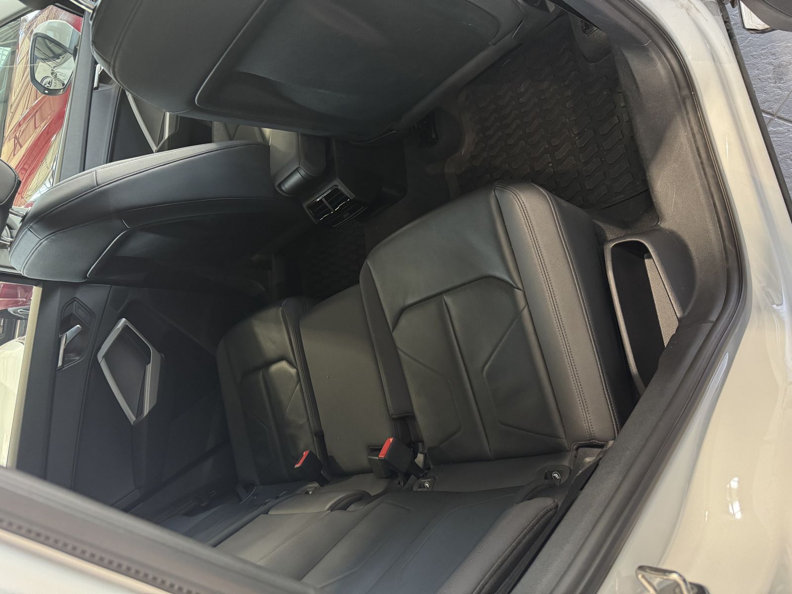 2022 Audi Q3 photo 9