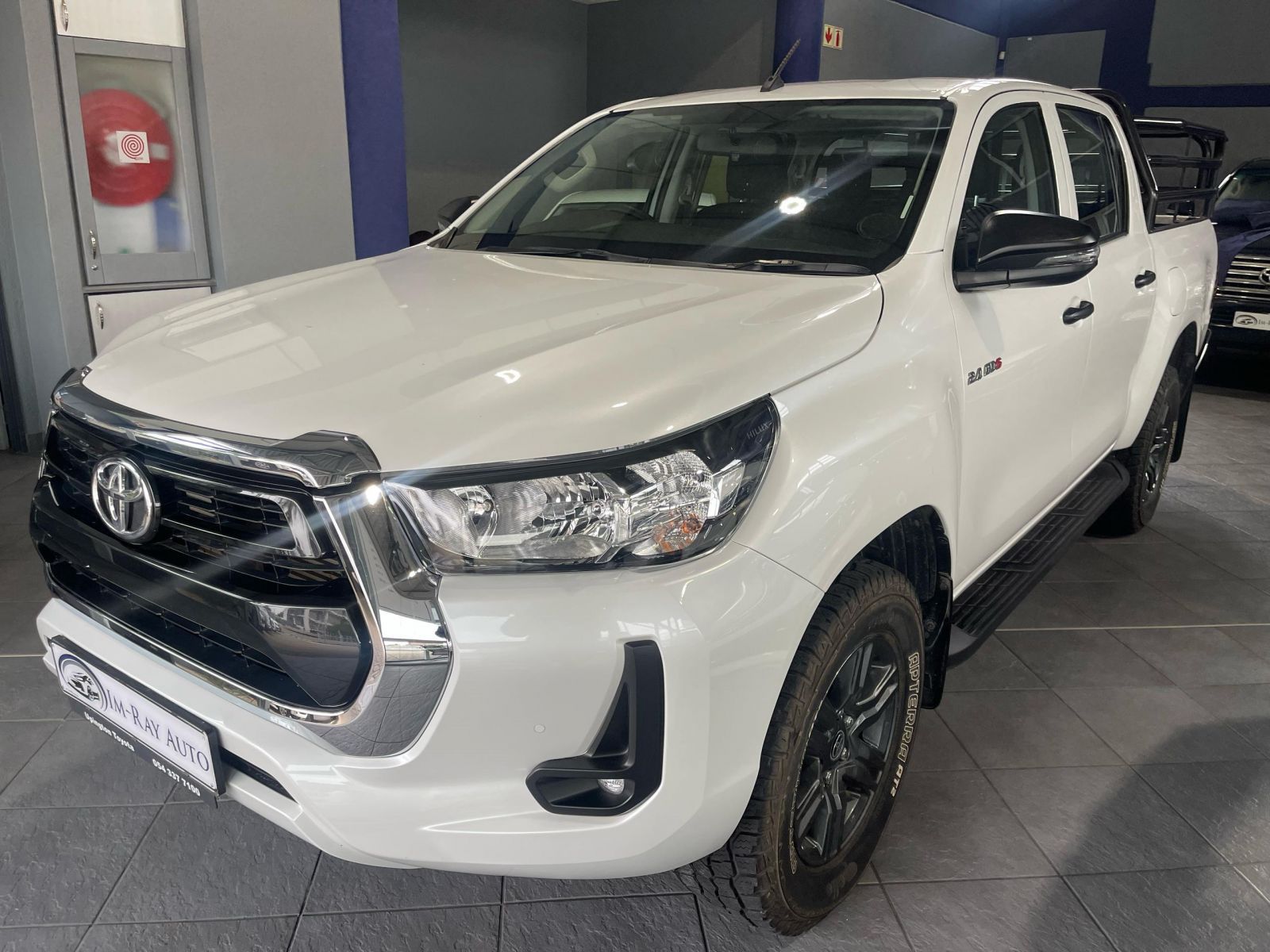 2024 Toyota Hilux photo 3