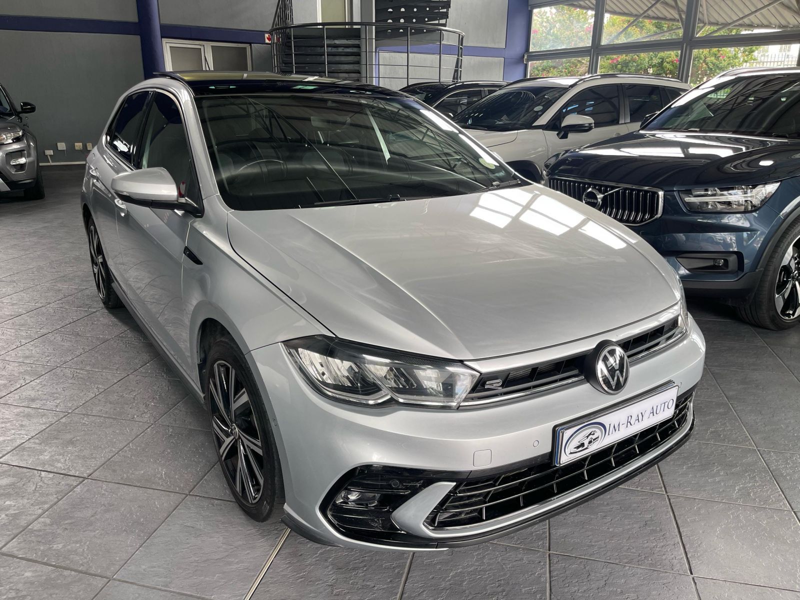 2022 Volkswagen Polo photo 1