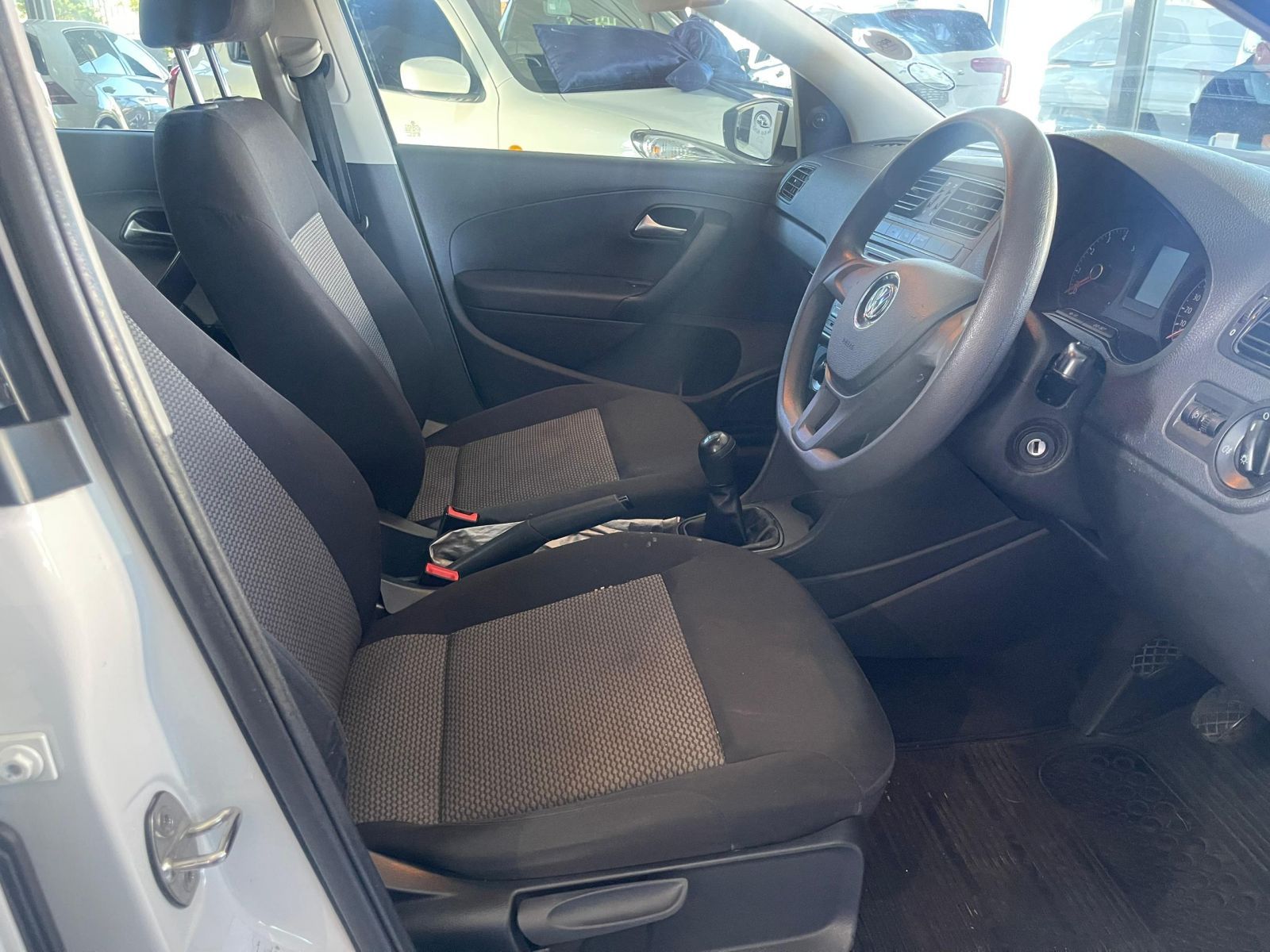 2021 Volkswagen Polo photo 9