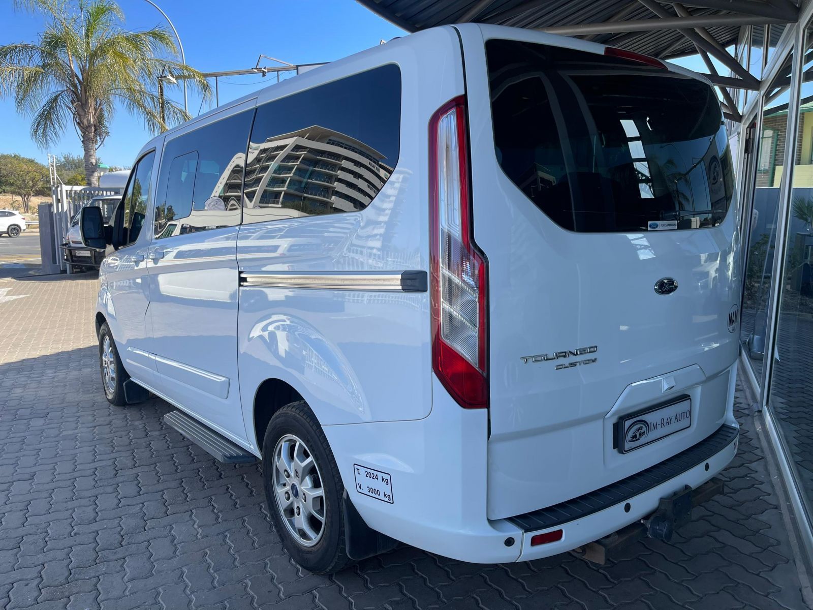 2015 Ford Tourneo photo 5