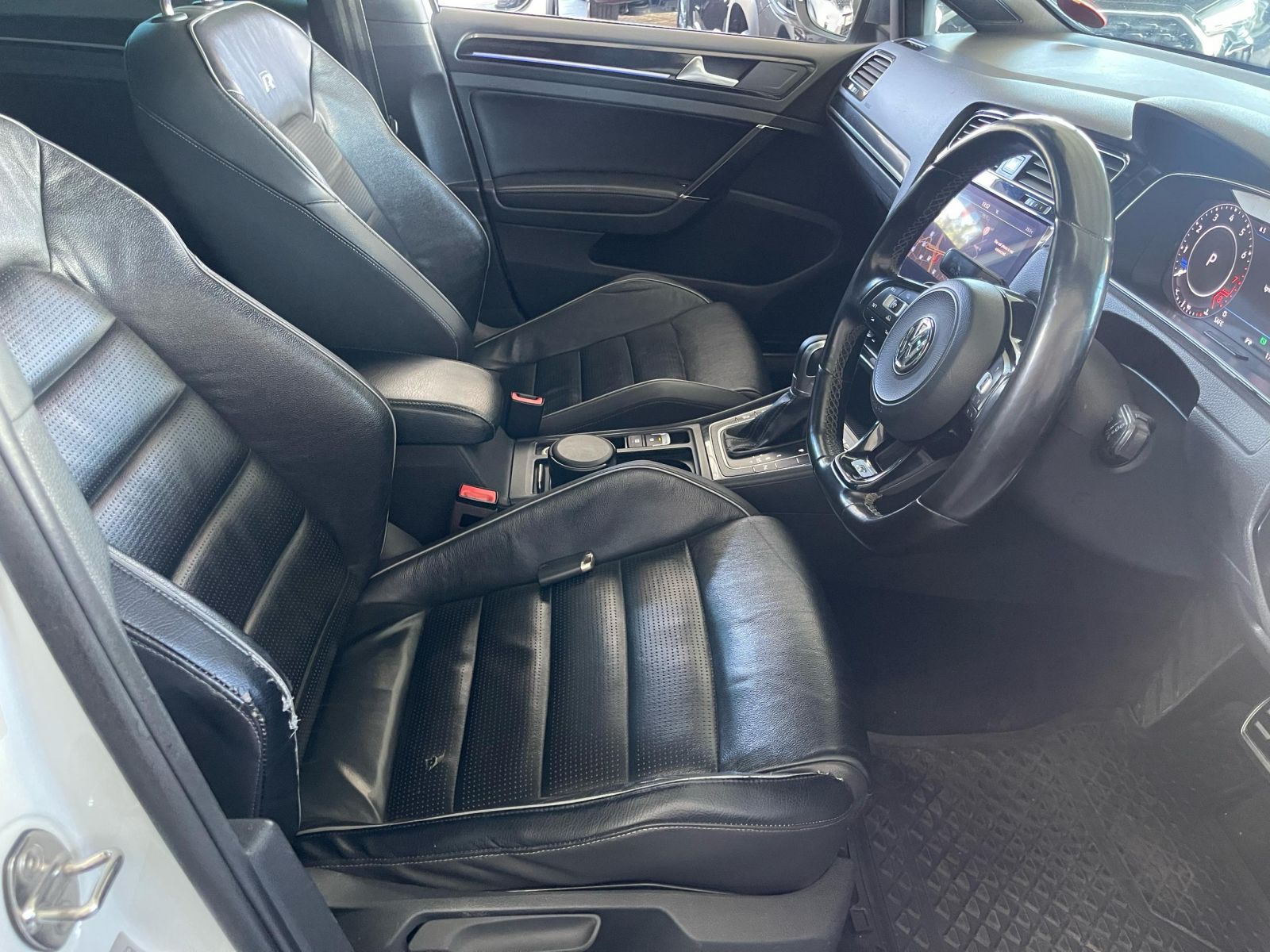 2018 Volkswagen Golf photo 9