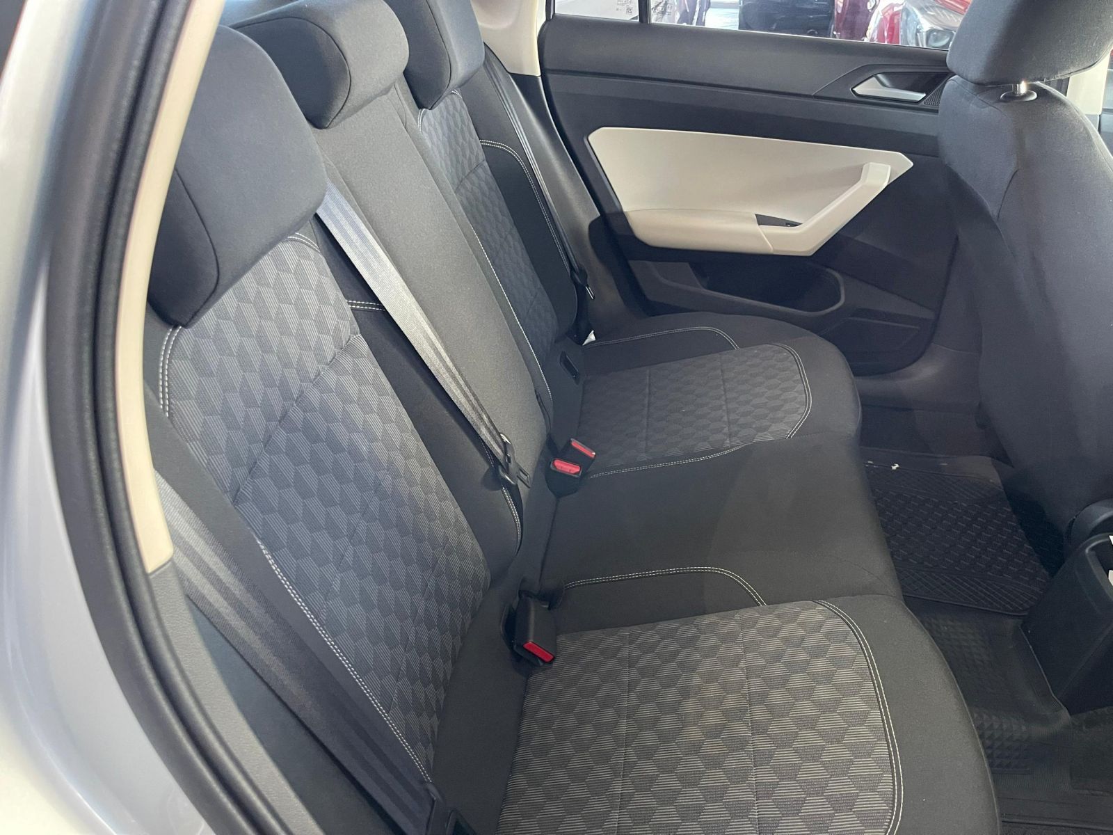 2025 Volkswagen Polo photo 10