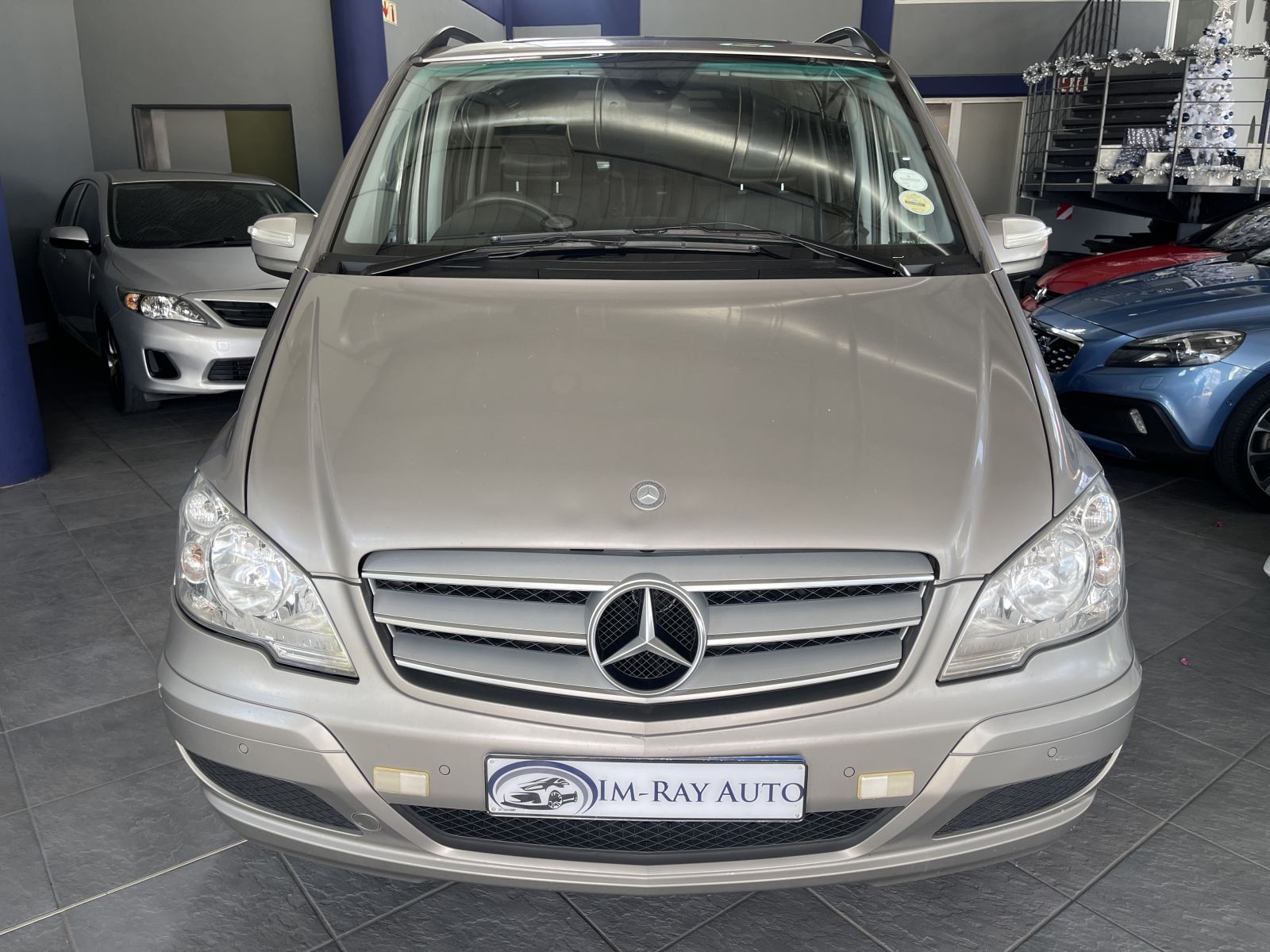 2013 Mercedes-Benz Viano photo 2