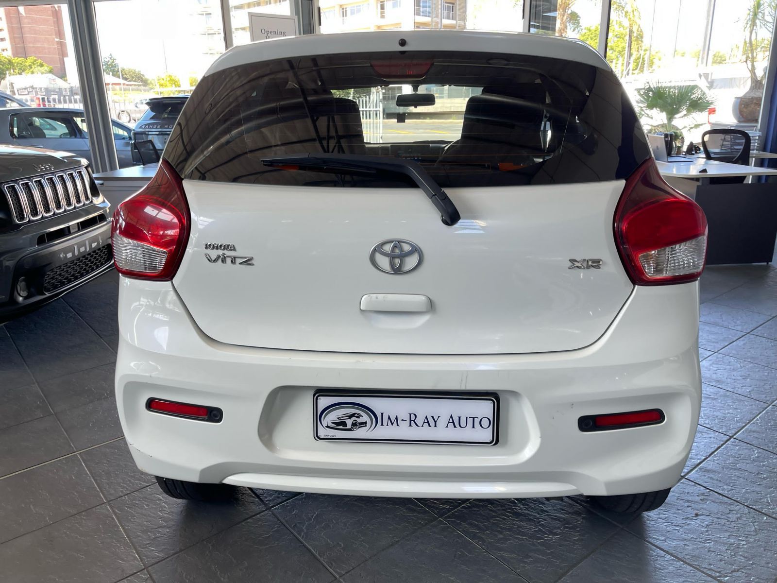 2024 Toyota Vitz photo 5