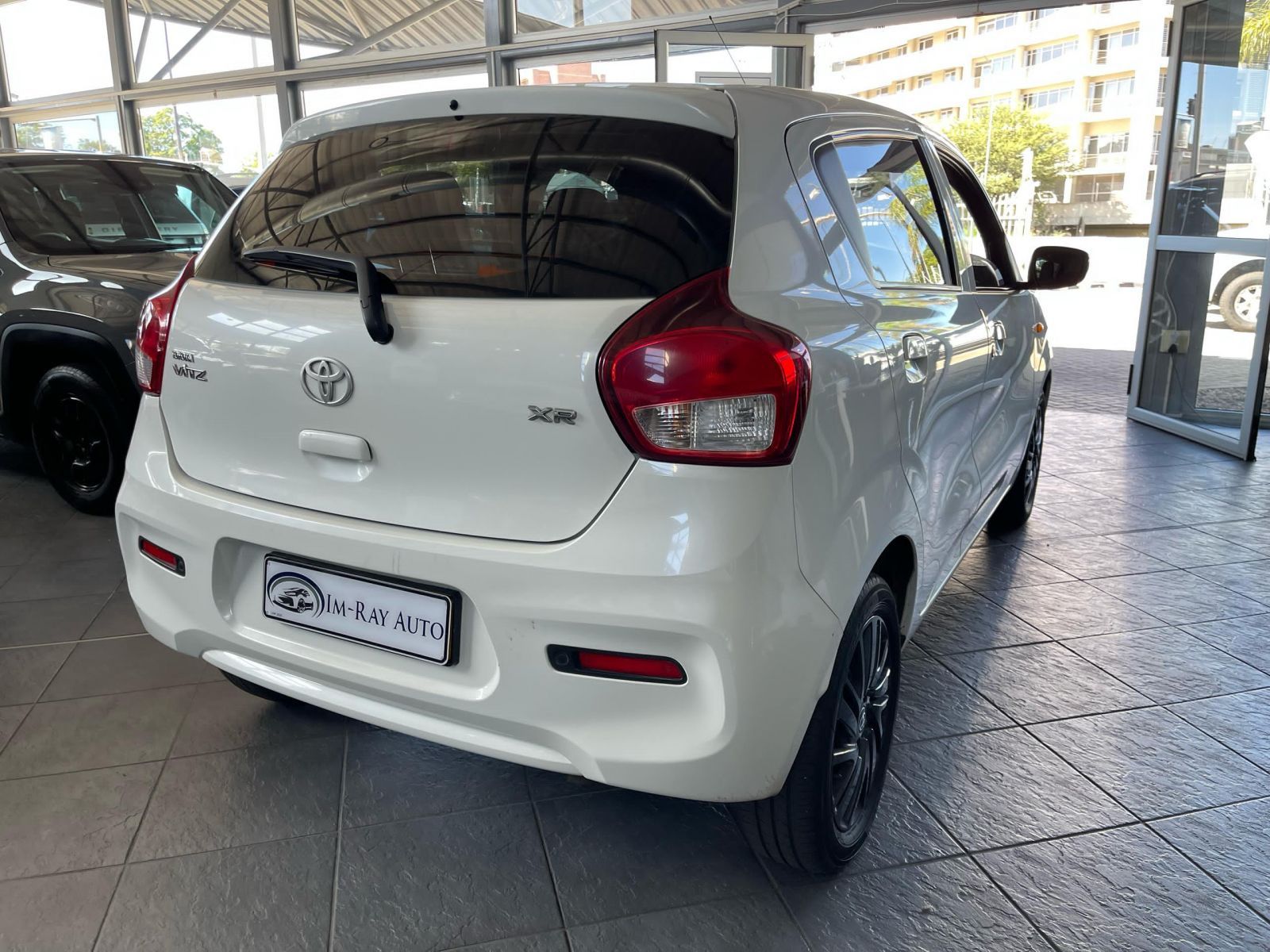 2024 Toyota Vitz photo 6