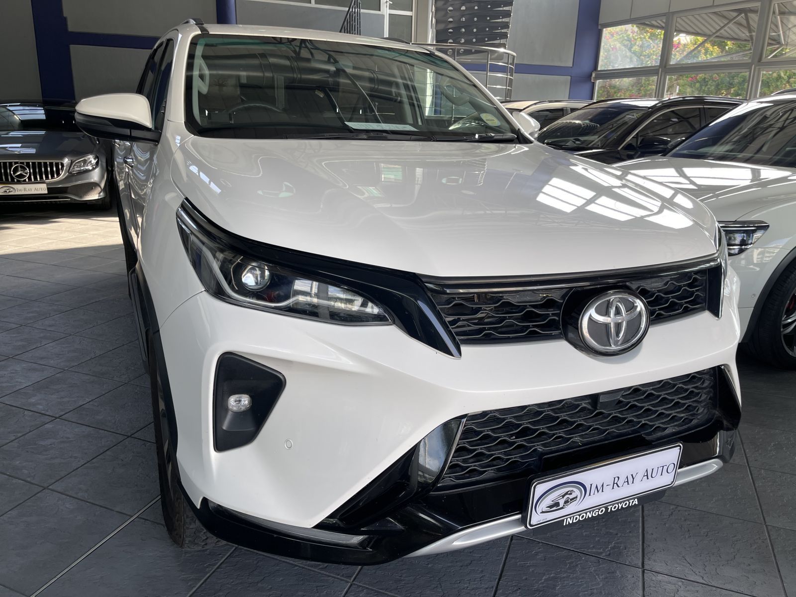 2023 Toyota Fortuner photo 1