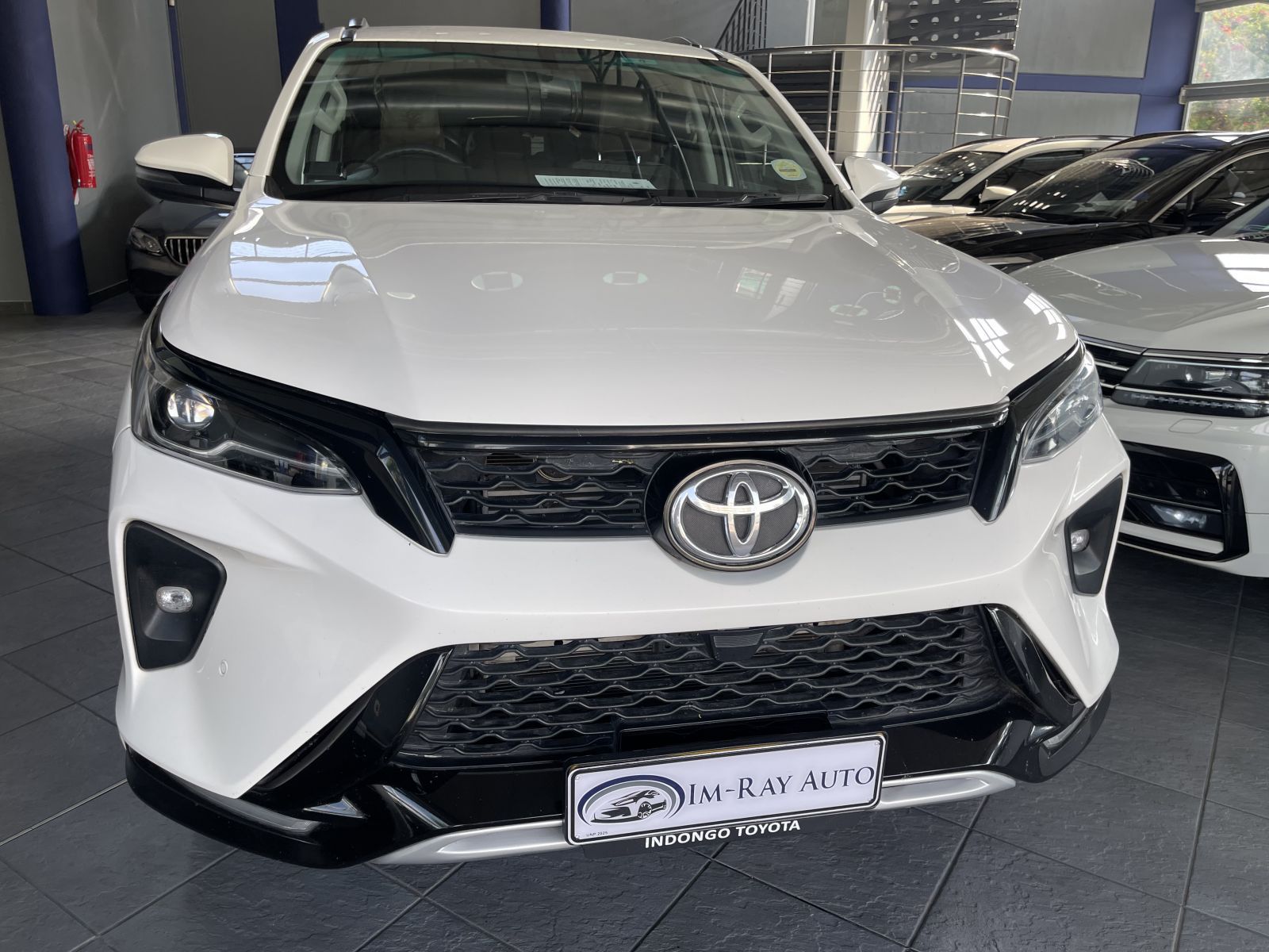 2023 Toyota Fortuner photo 2