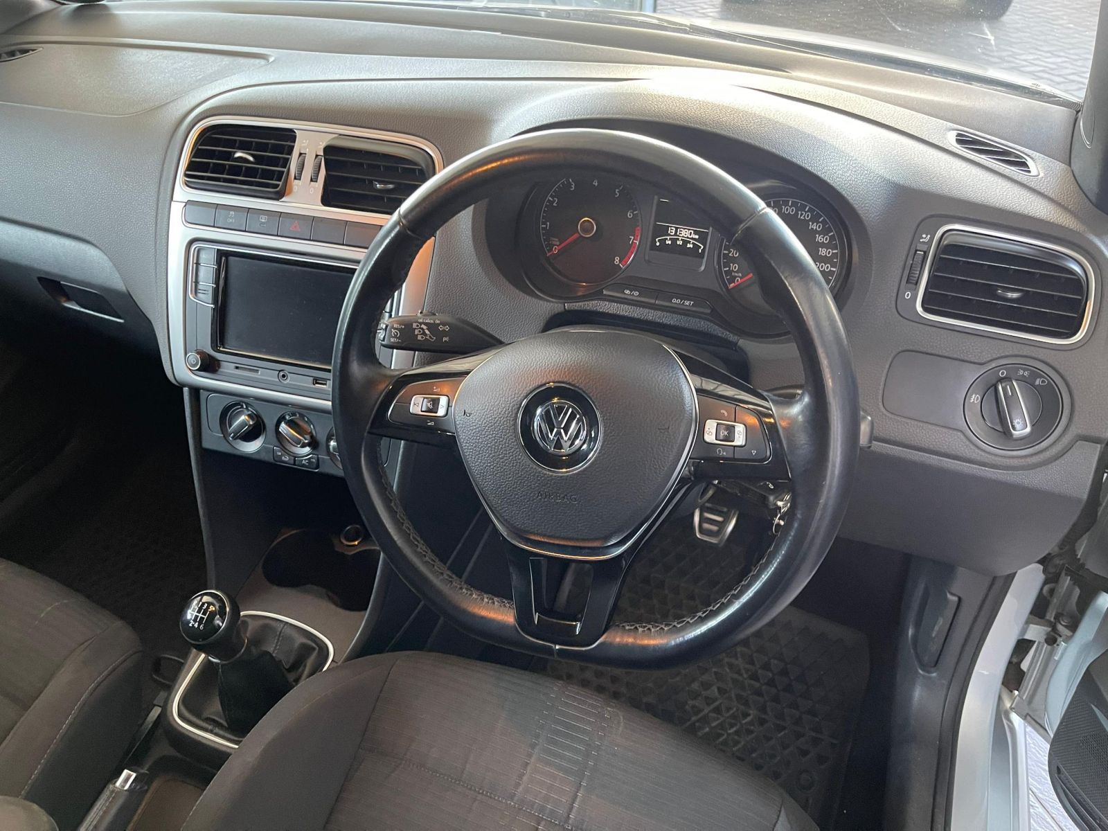 2018 Volkswagen Polo Vivo photo 6