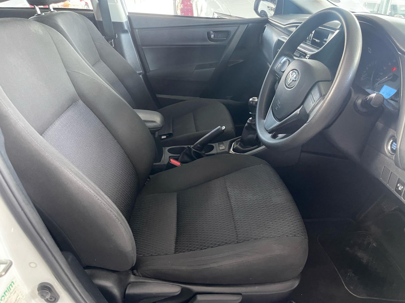 2022 Toyota Corolla photo 9