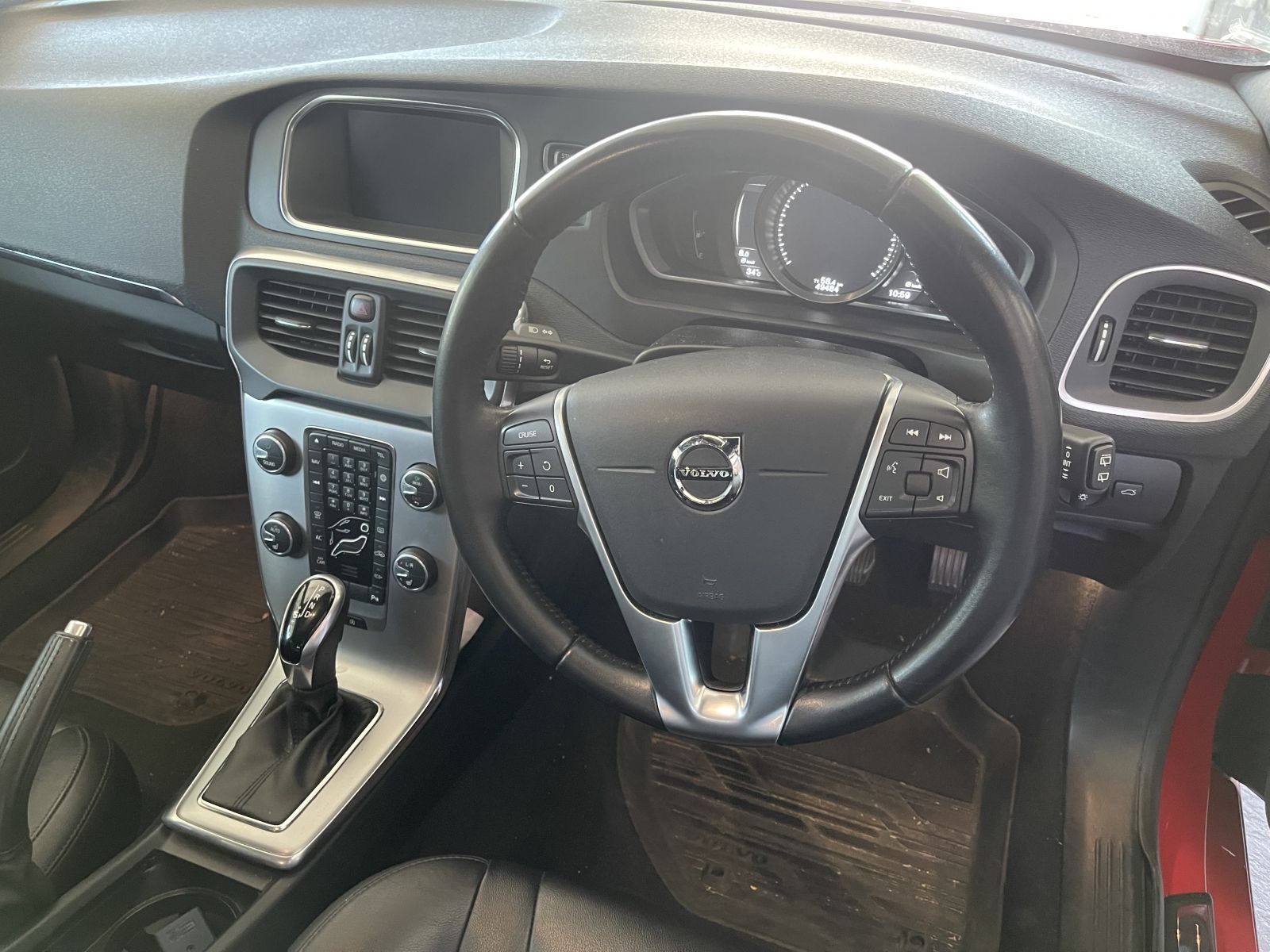 2017 Volvo V40 photo 8