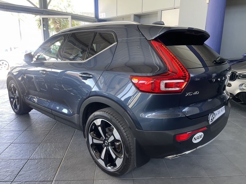 2020 Volvo XC40 photo 4