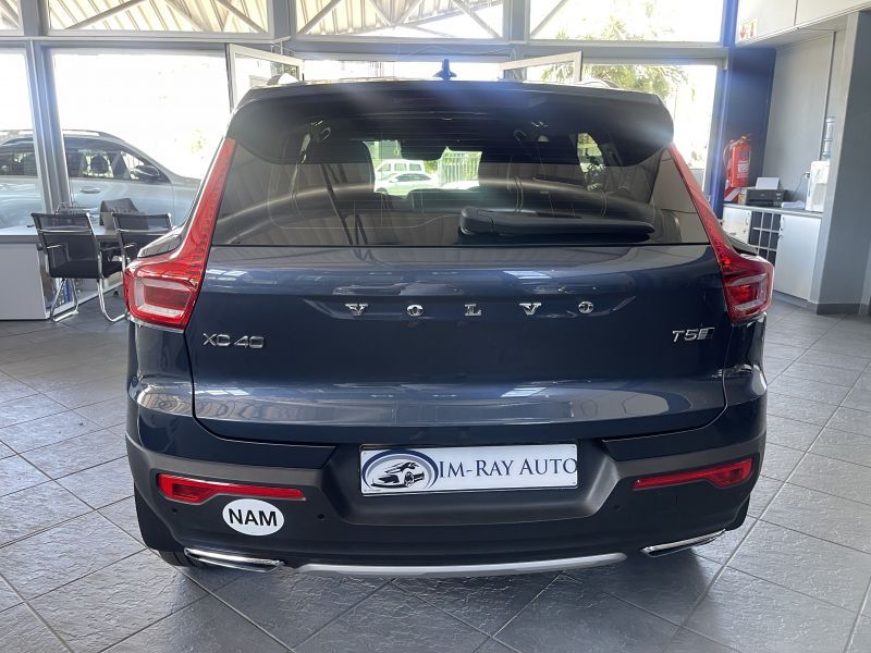 2020 Volvo XC40 photo 5