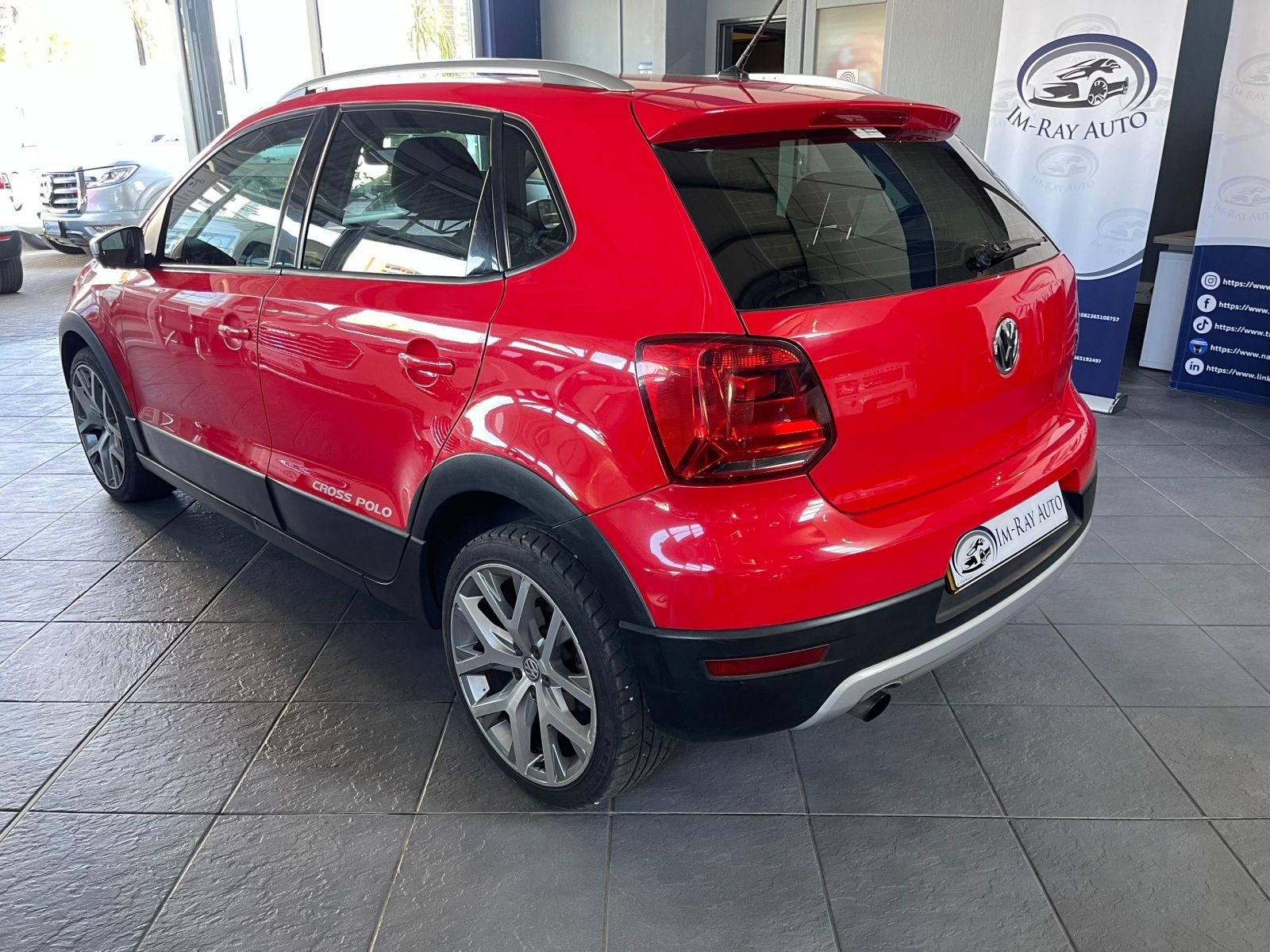 2016 Volkswagen Polo photo 3