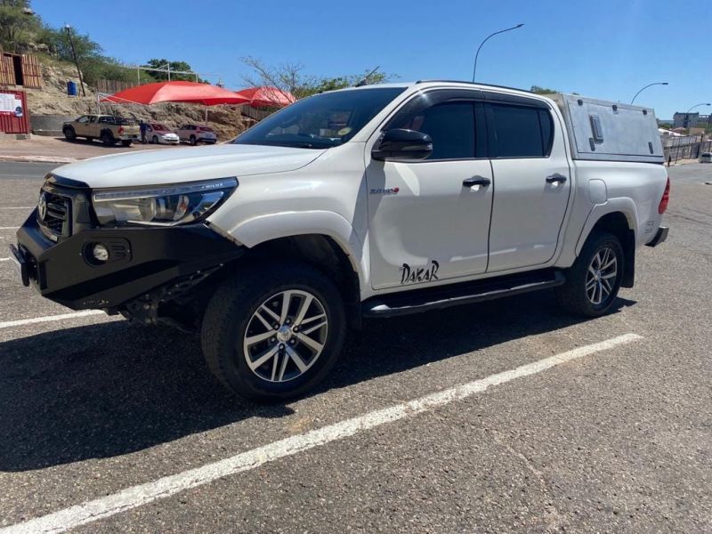 2018 Toyota Hilux photo 3