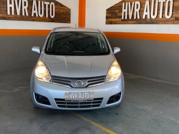 2012 Nissan Note photo 1