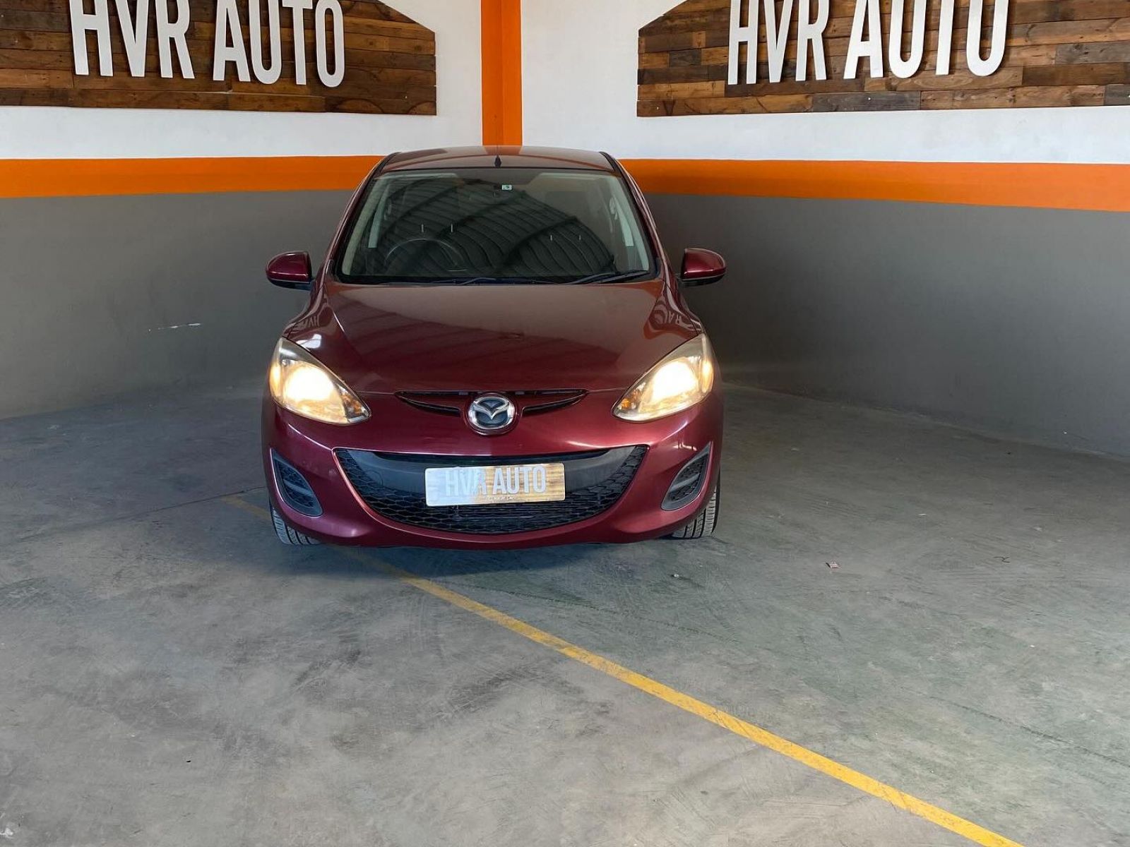 2013 Mazda Demio photo 1