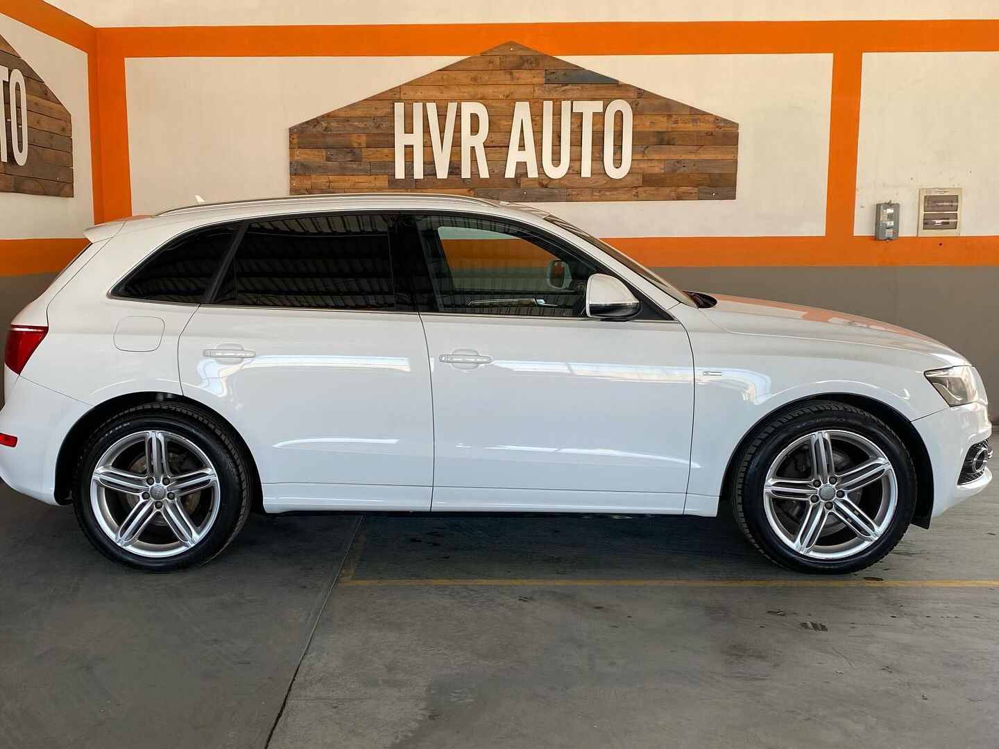 2011 Audi Q5 photo 2