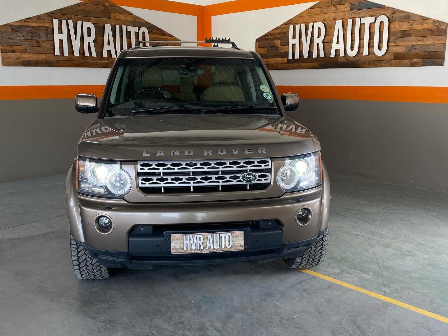 2013 Land Rover Discovery 4 photo 1