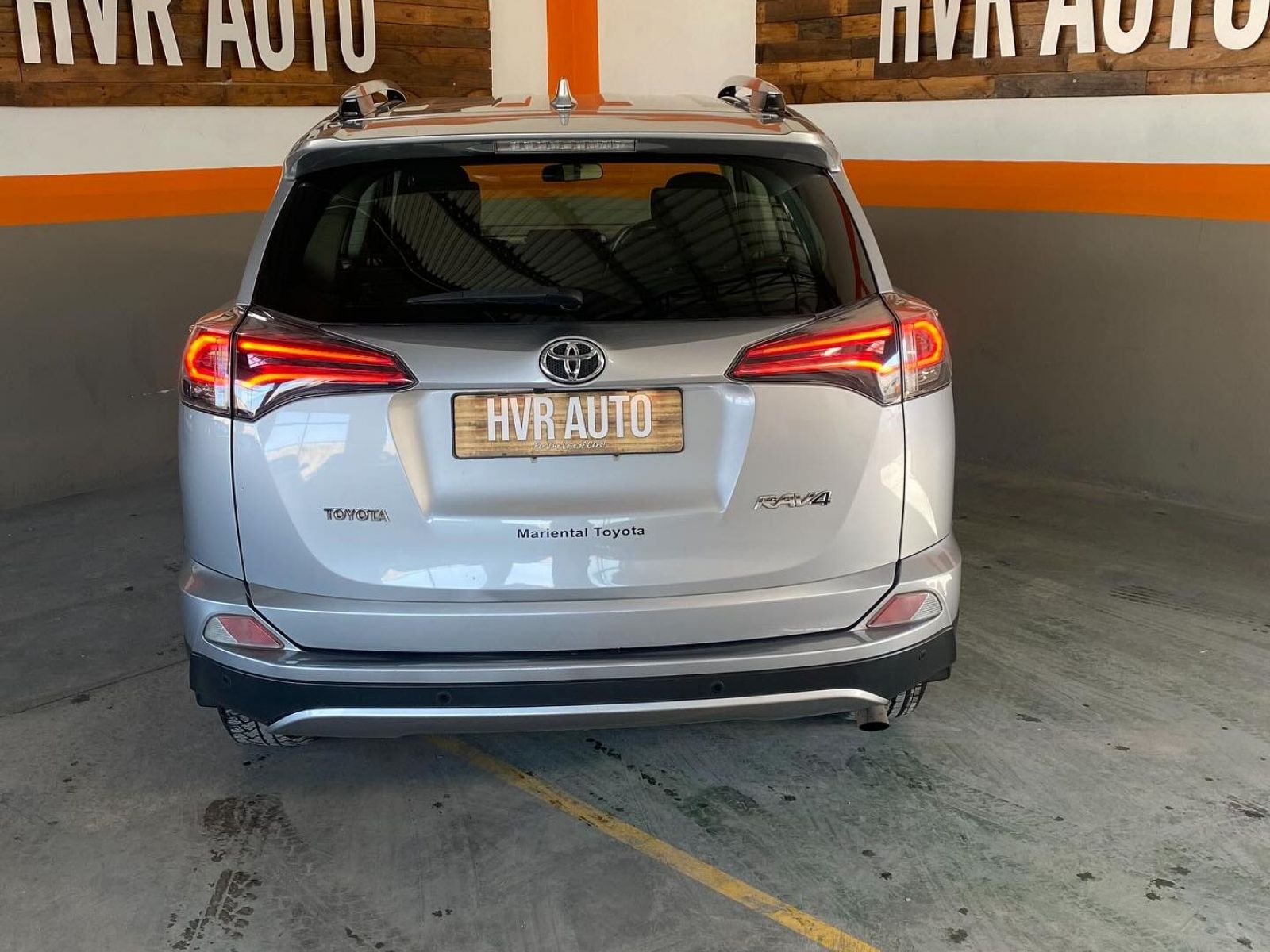 2017 Toyota Rav4 photo 8