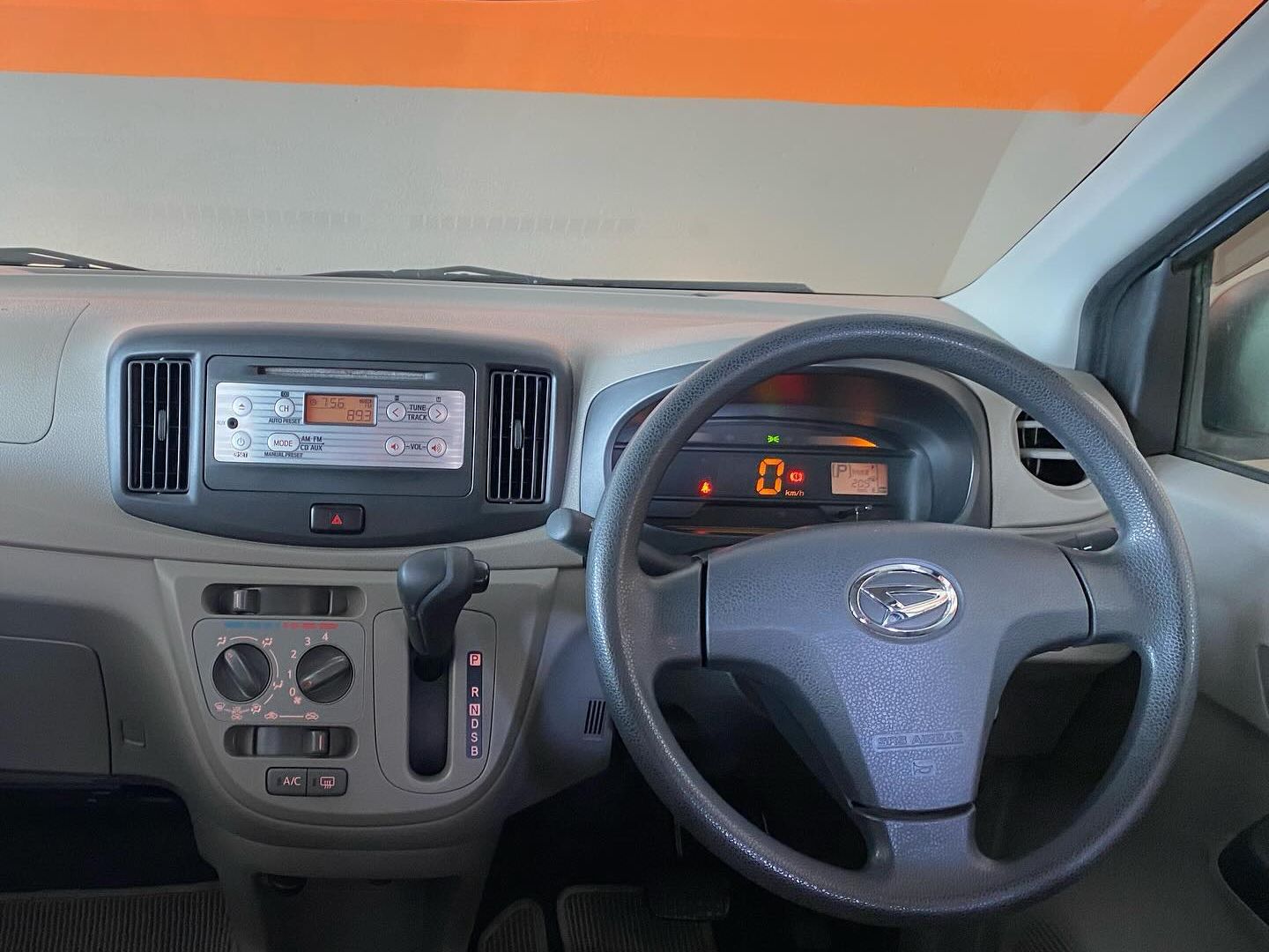 2013 Daihatsu Mira photo 5