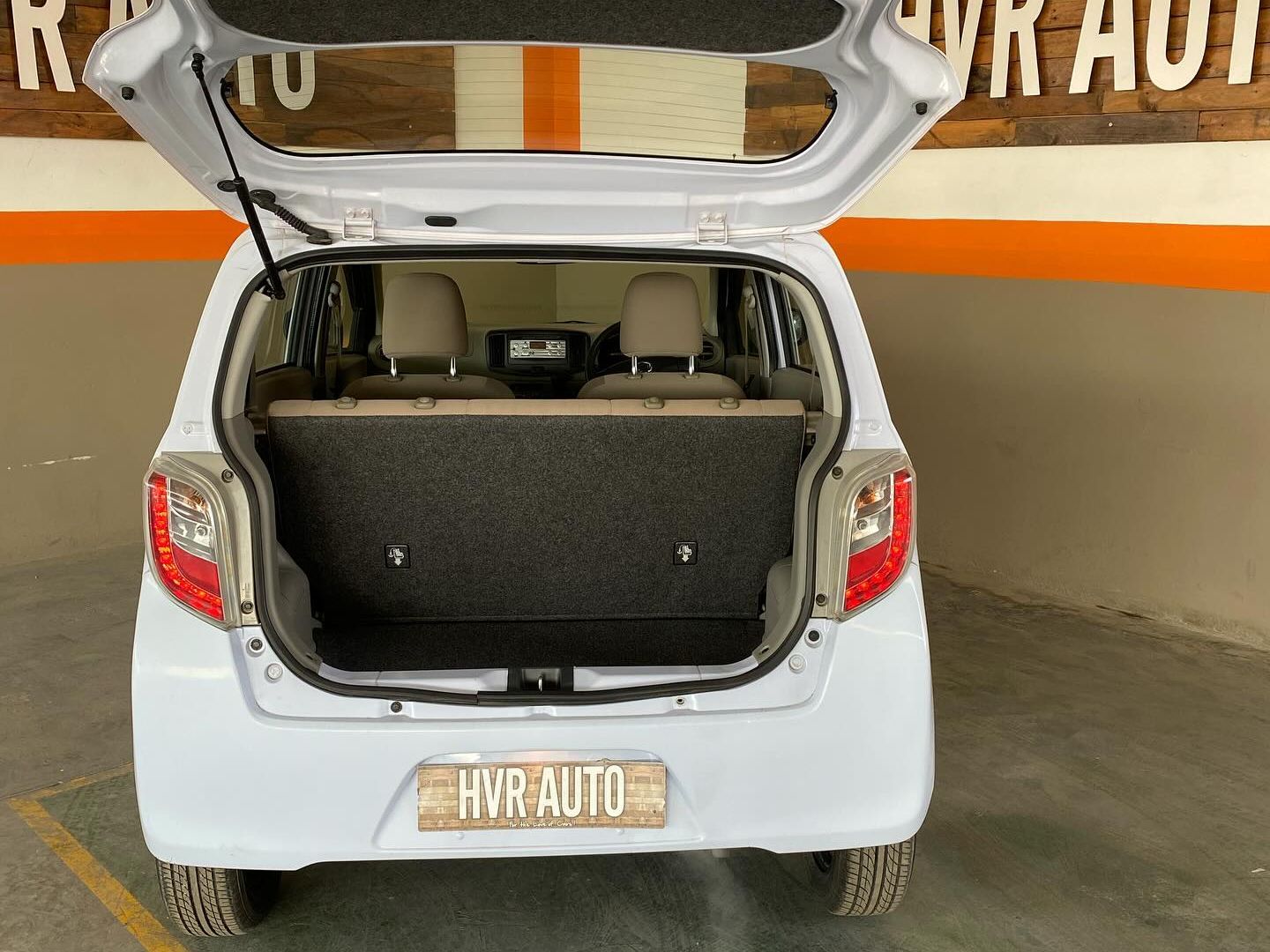 2013 Daihatsu Mira photo 7