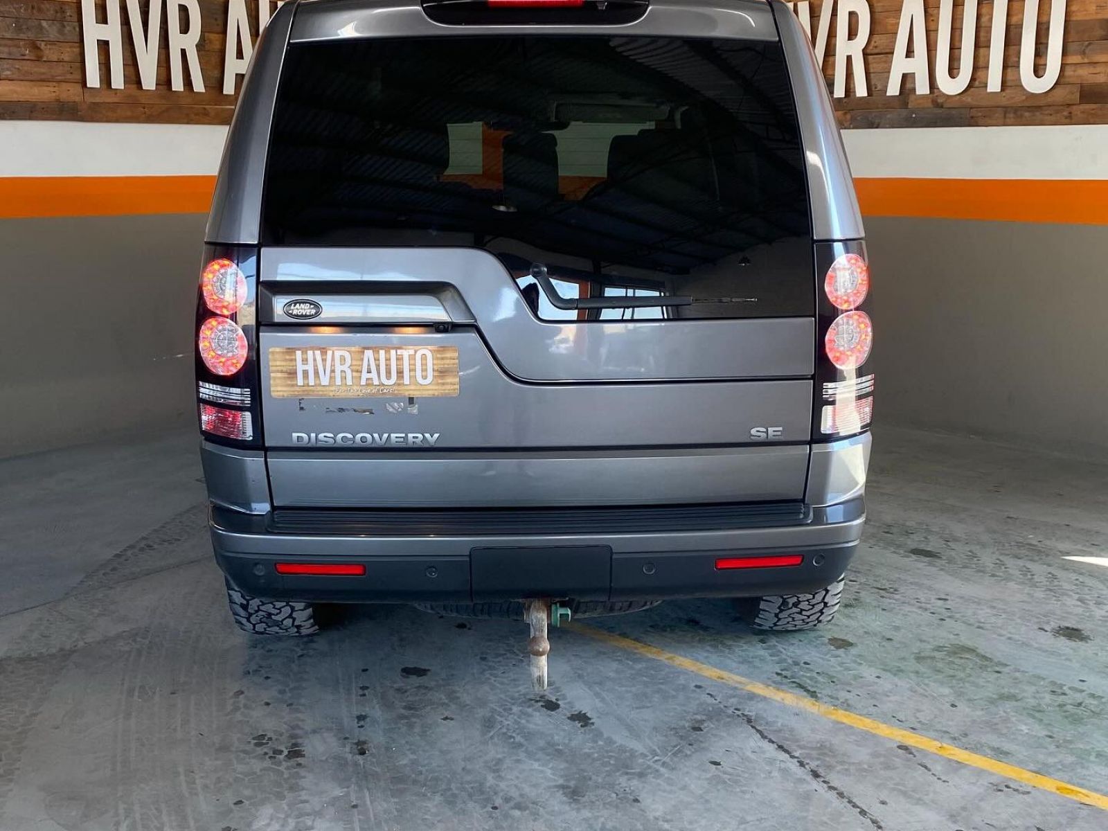 2015 Land Rover Discovery 4 photo 8