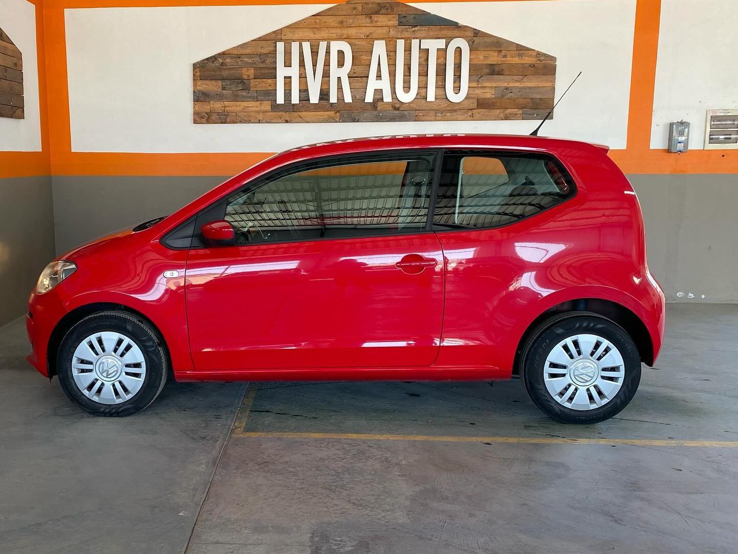 2013 Volkswagen Up photo 3