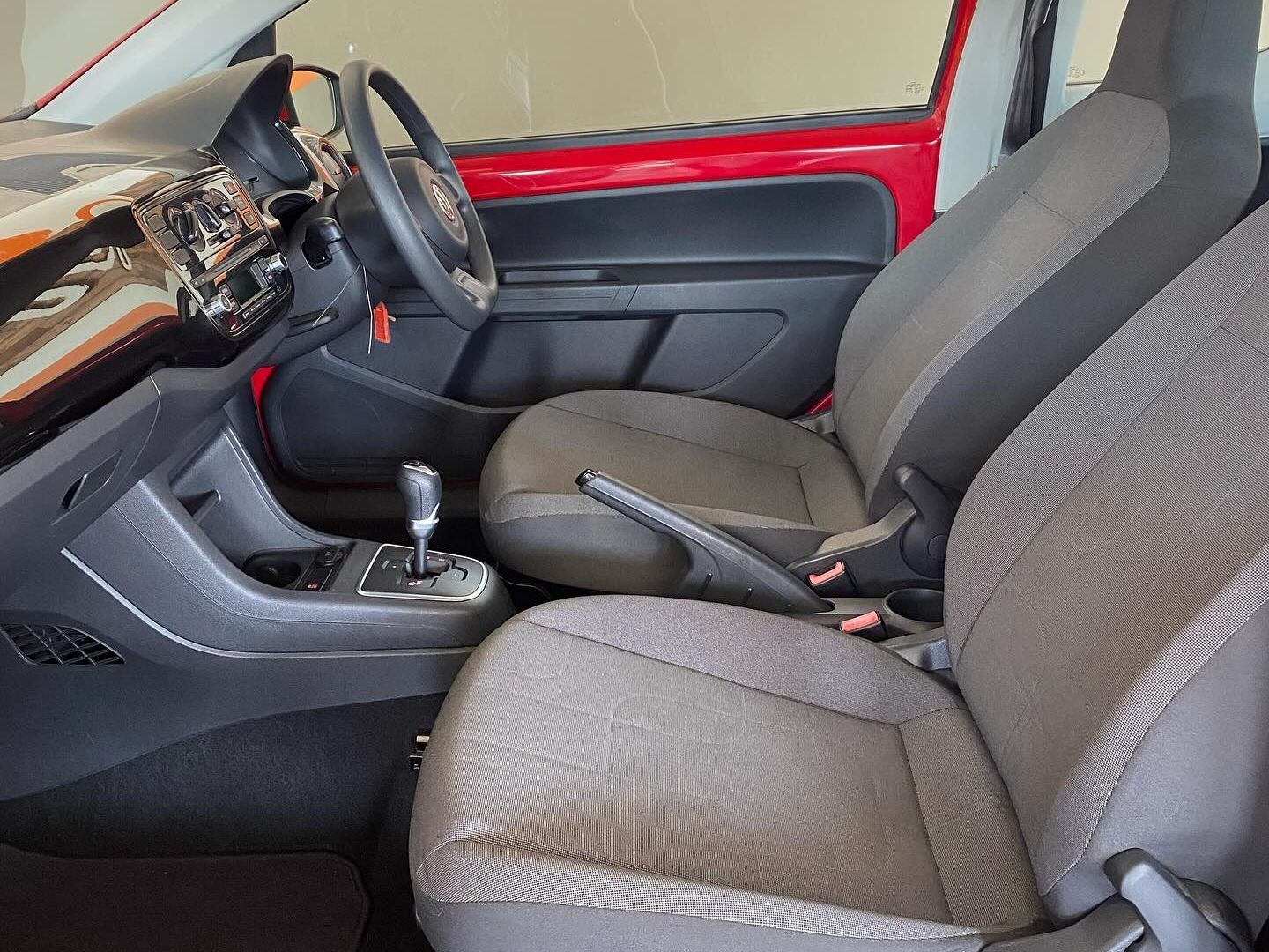 2013 Volkswagen Up photo 4