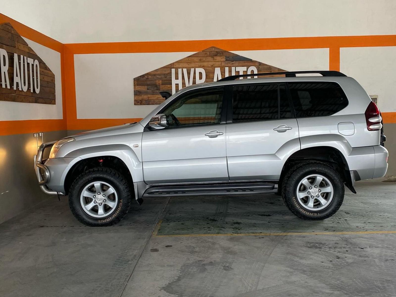2003 Toyota Prado photo 3