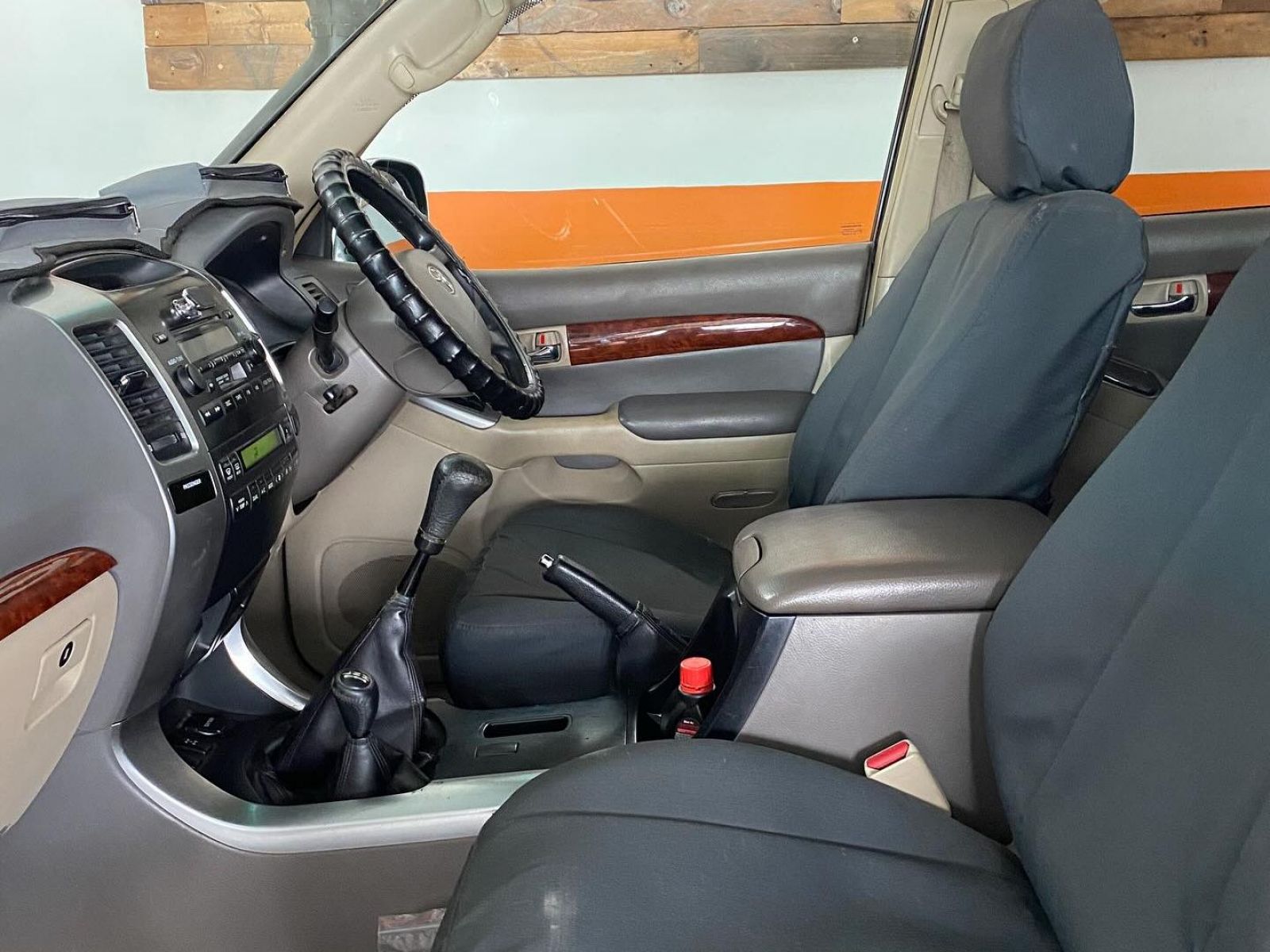 2003 Toyota Prado photo 4