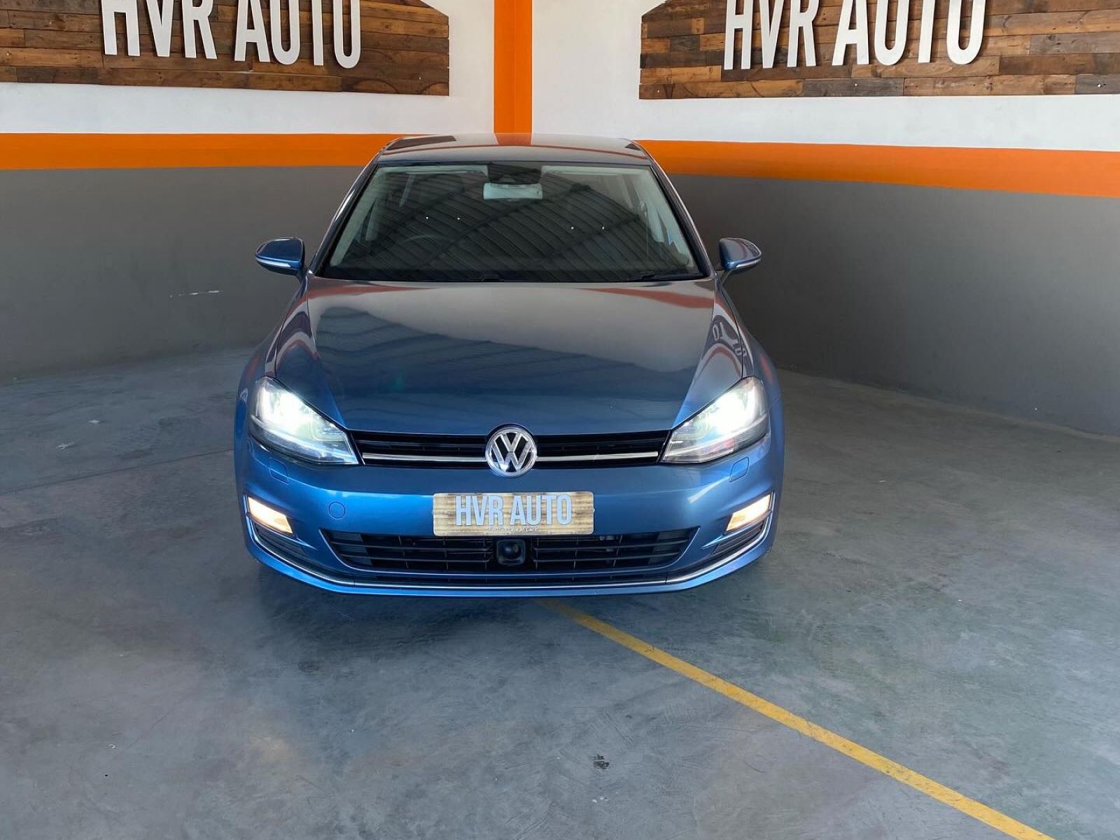 2013 Volkswagen Golf photo 1
