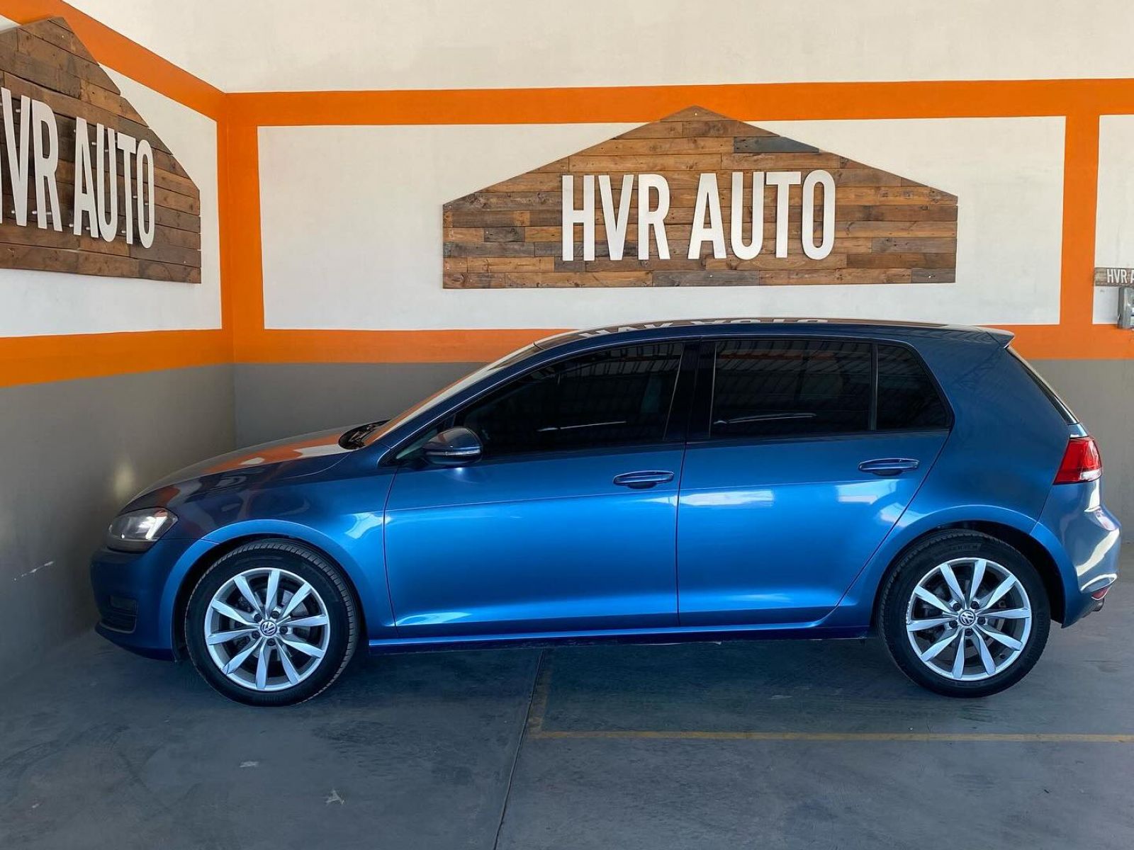 2013 Volkswagen Golf photo 3