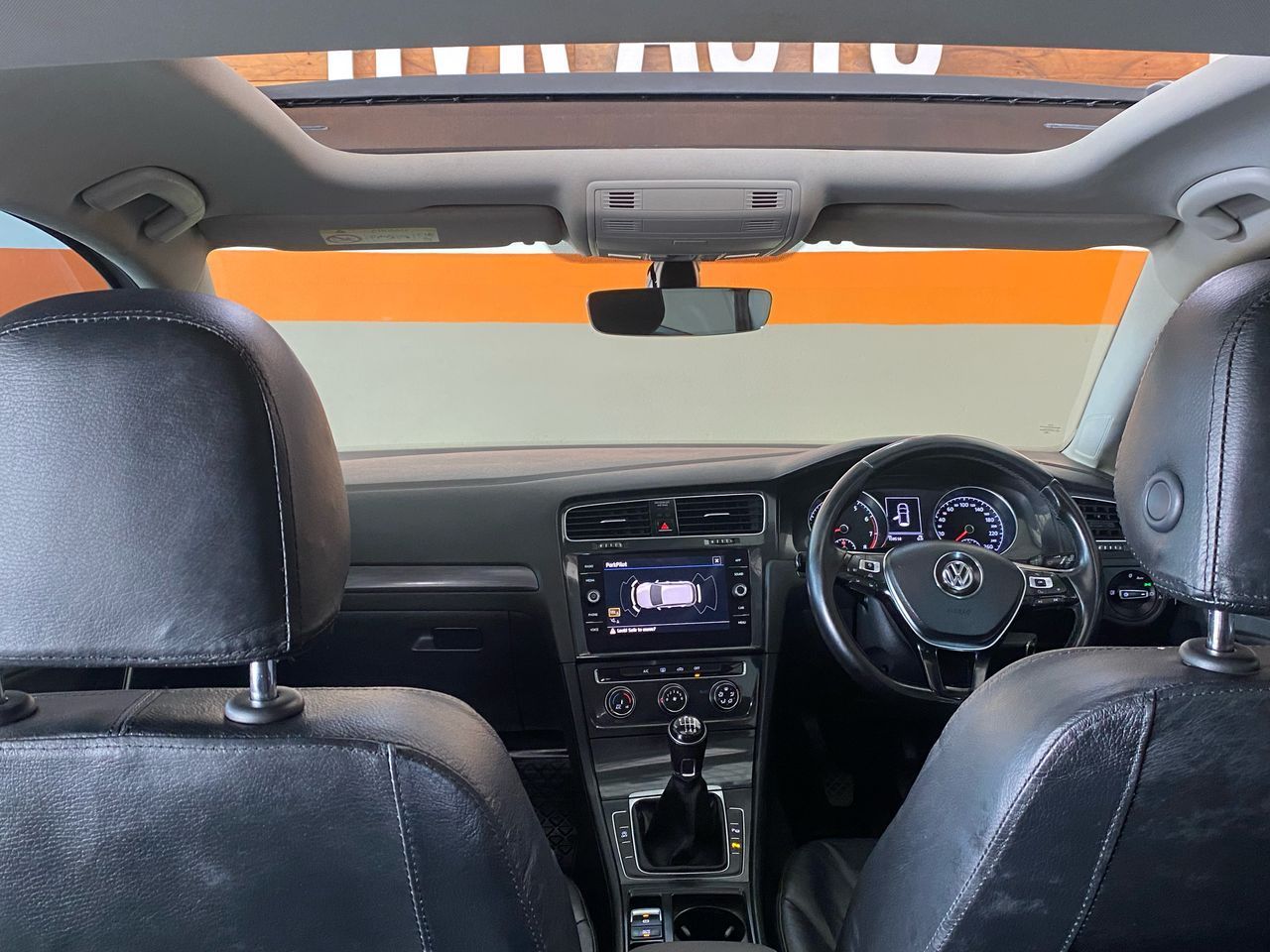 2018 Volkswagen Golf photo 6