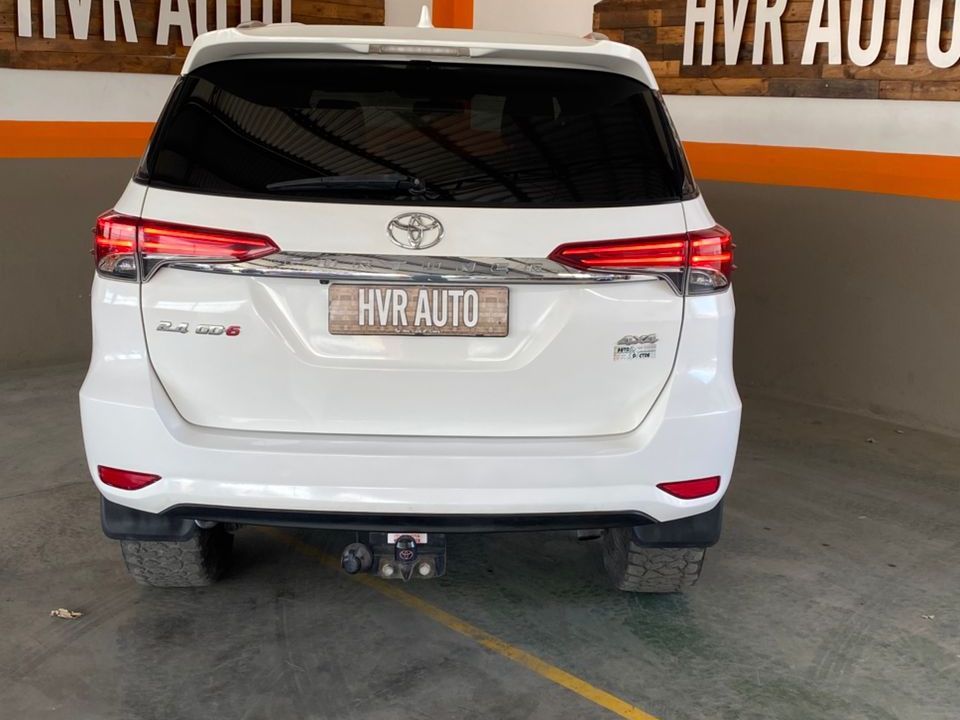 2020 Toyota Fortuner photo 8
