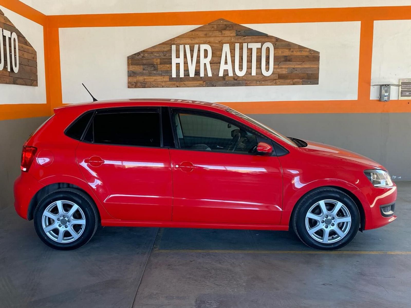 2014 Volkswagen Polo photo 2