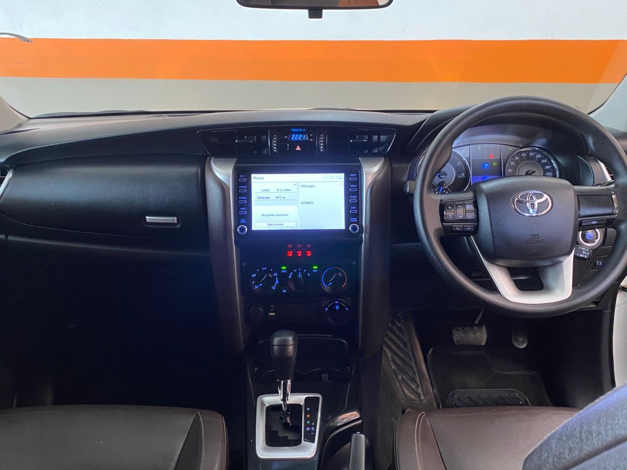 2020 Toyota Fortuner photo 5