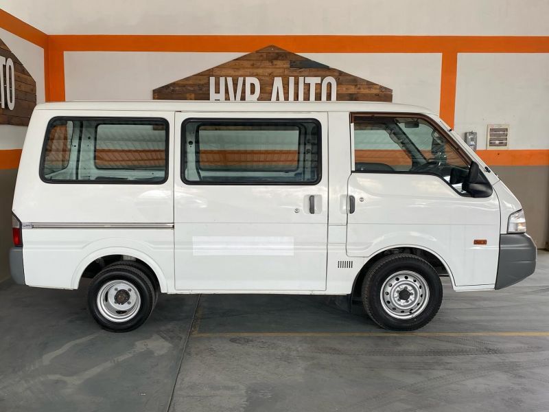 2013 Mazda Bongo photo 2