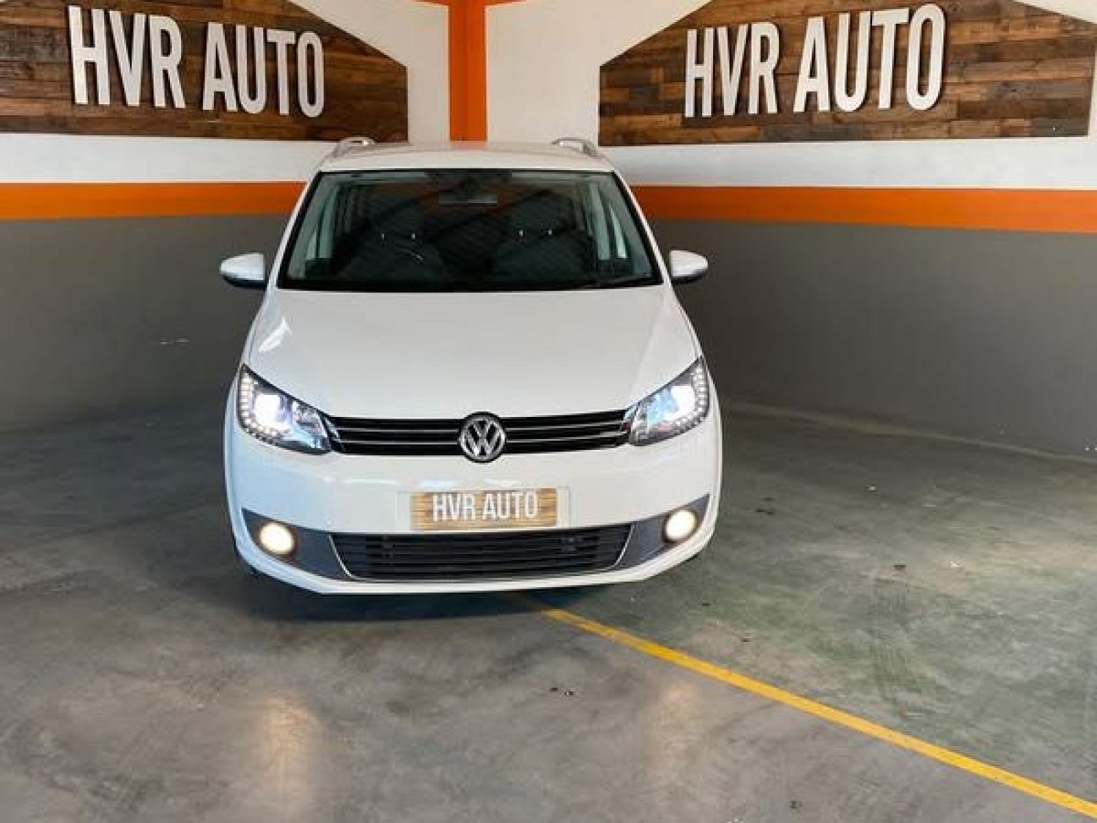 2012 Volkswagen Touran photo 1