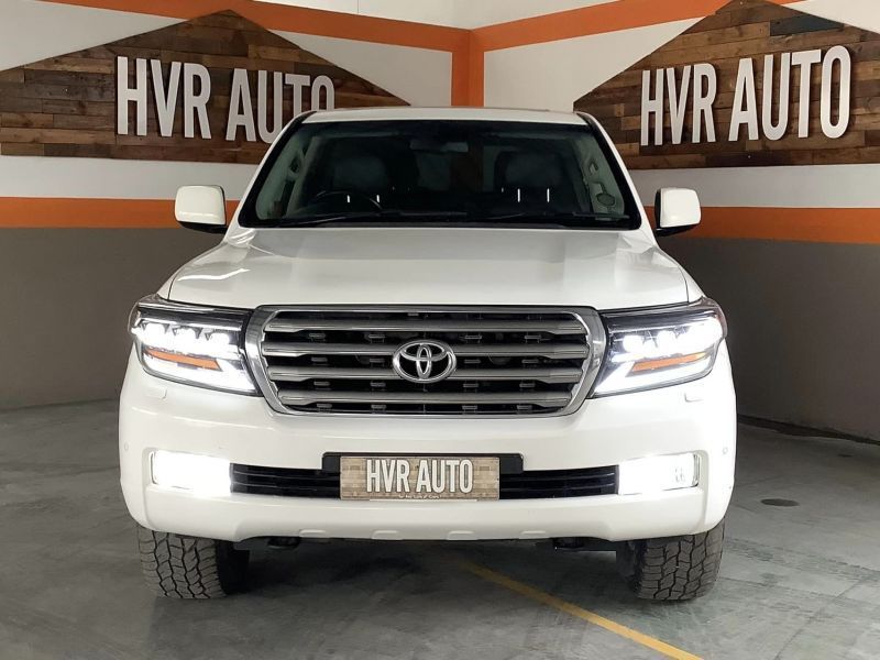 2009 Toyota Land Cruiser photo 1