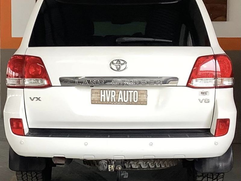 2009 Toyota Land Cruiser photo 9