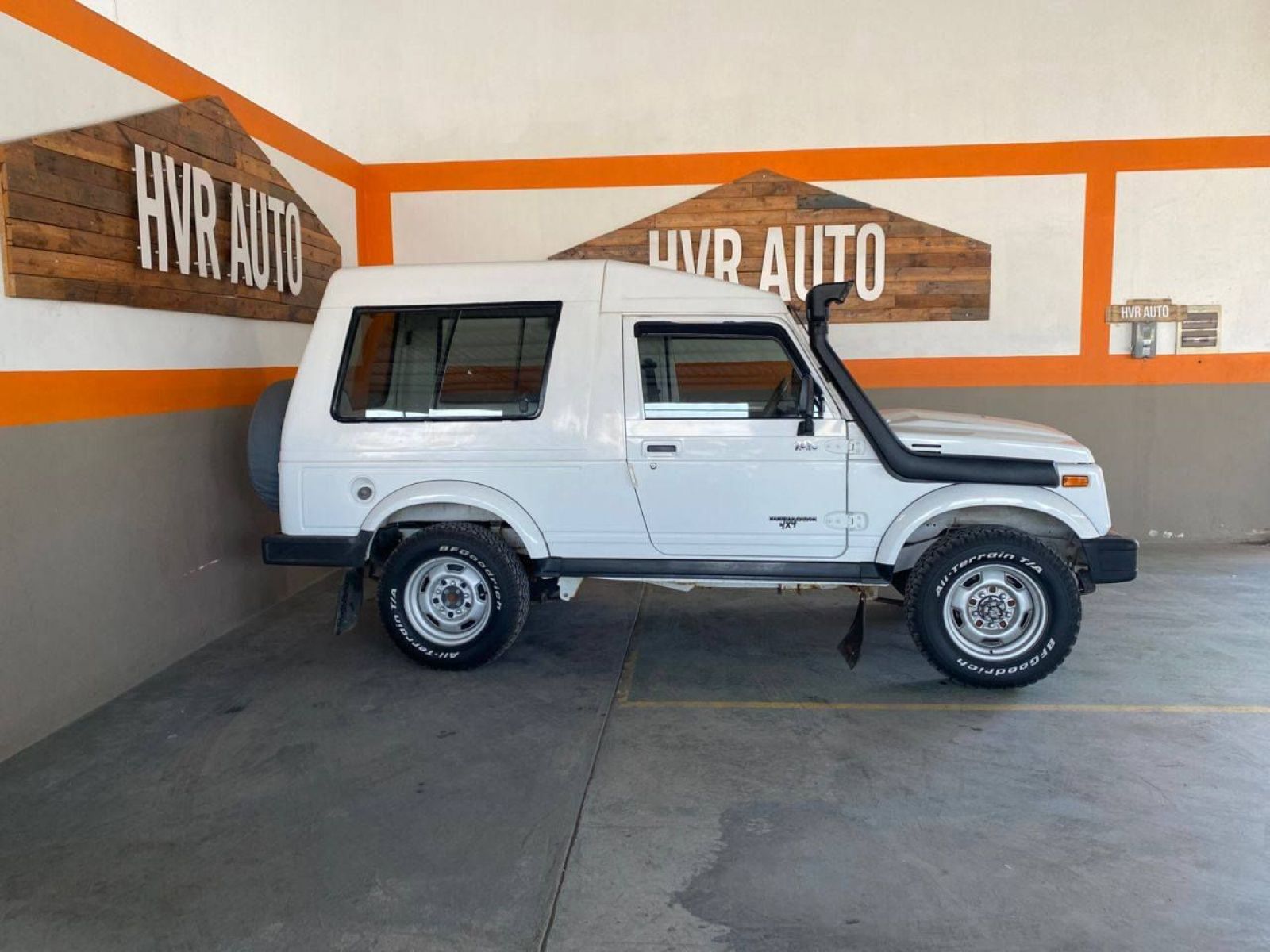 2014 Suzuki Gypsy photo 2