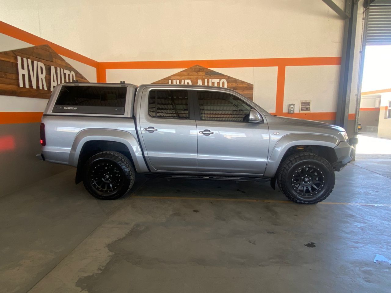 2022 Volkswagen Amarok photo 2