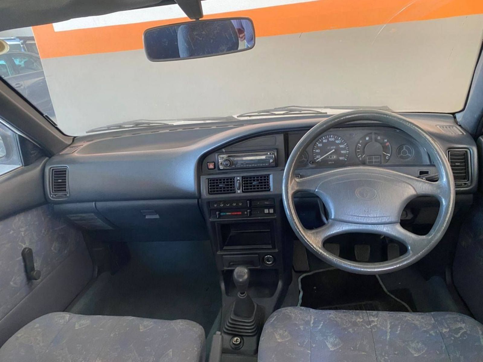 2001 Toyota Conquest photo 5