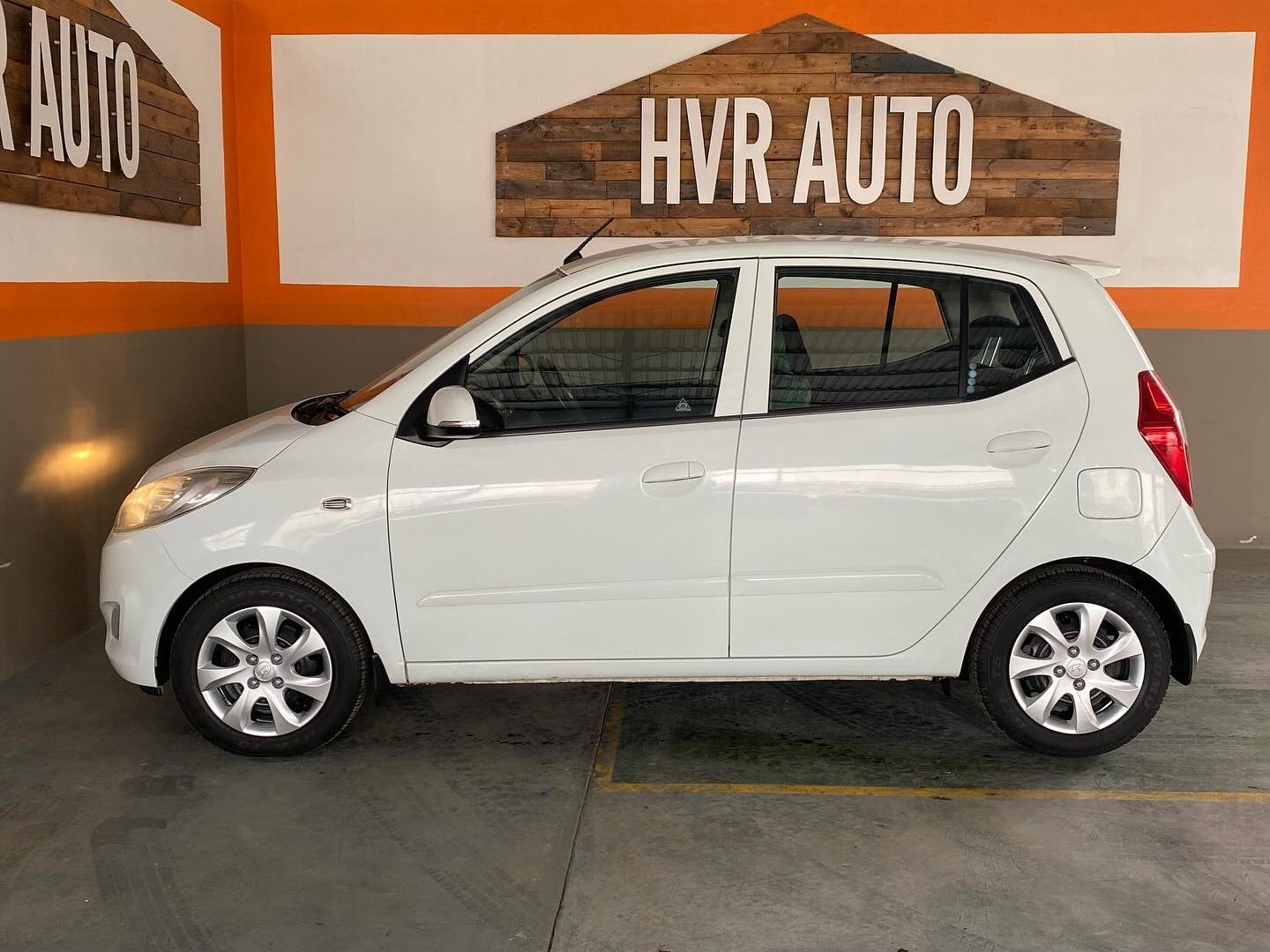 2012 Hyundai i10 photo 2