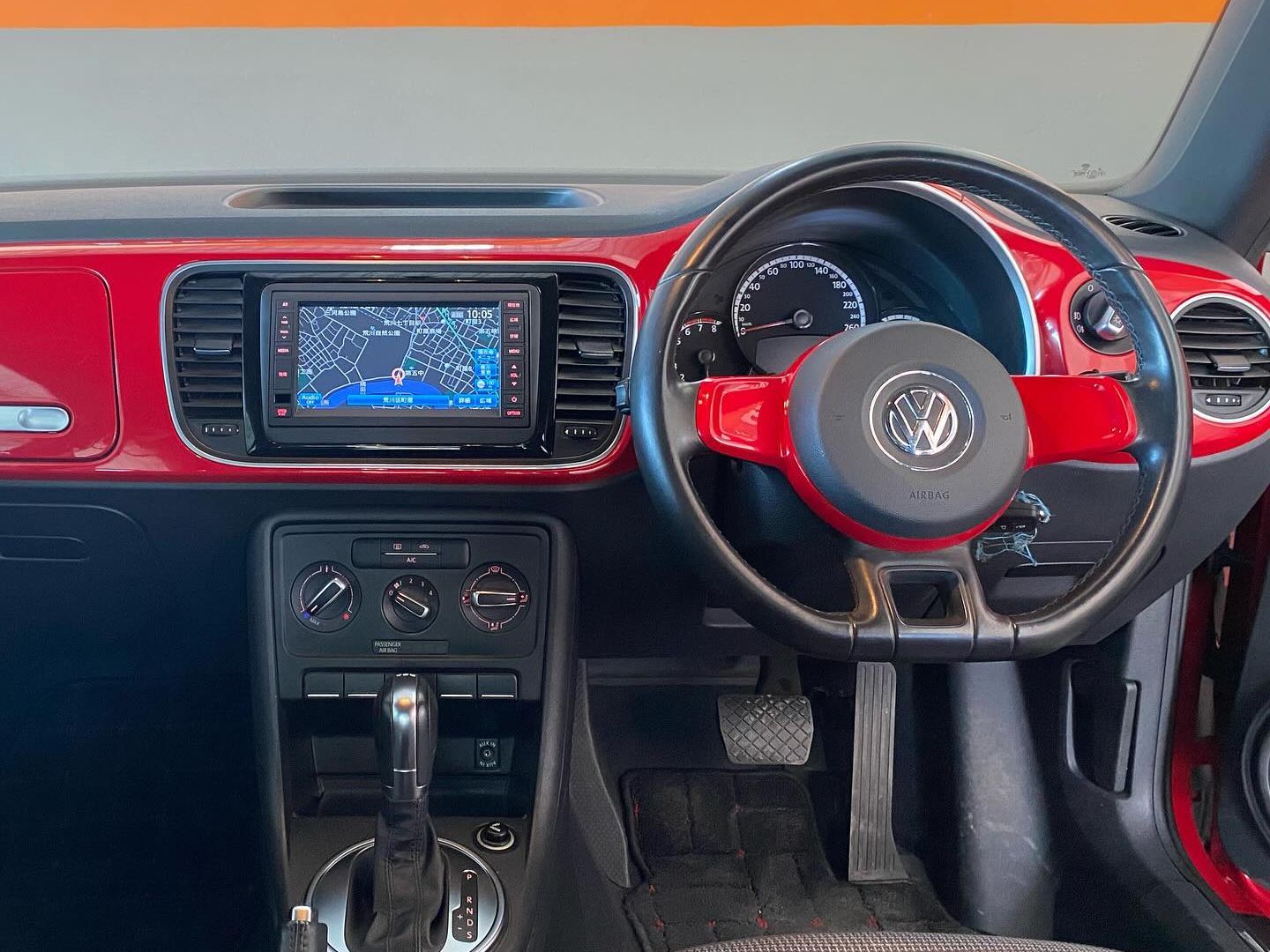 2013 Volkswagen Beetle photo 5