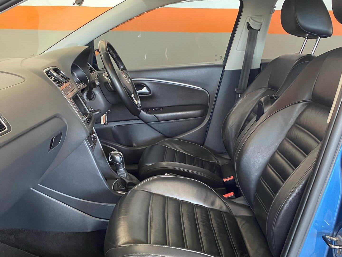 2015 Volkswagen Polo photo 4