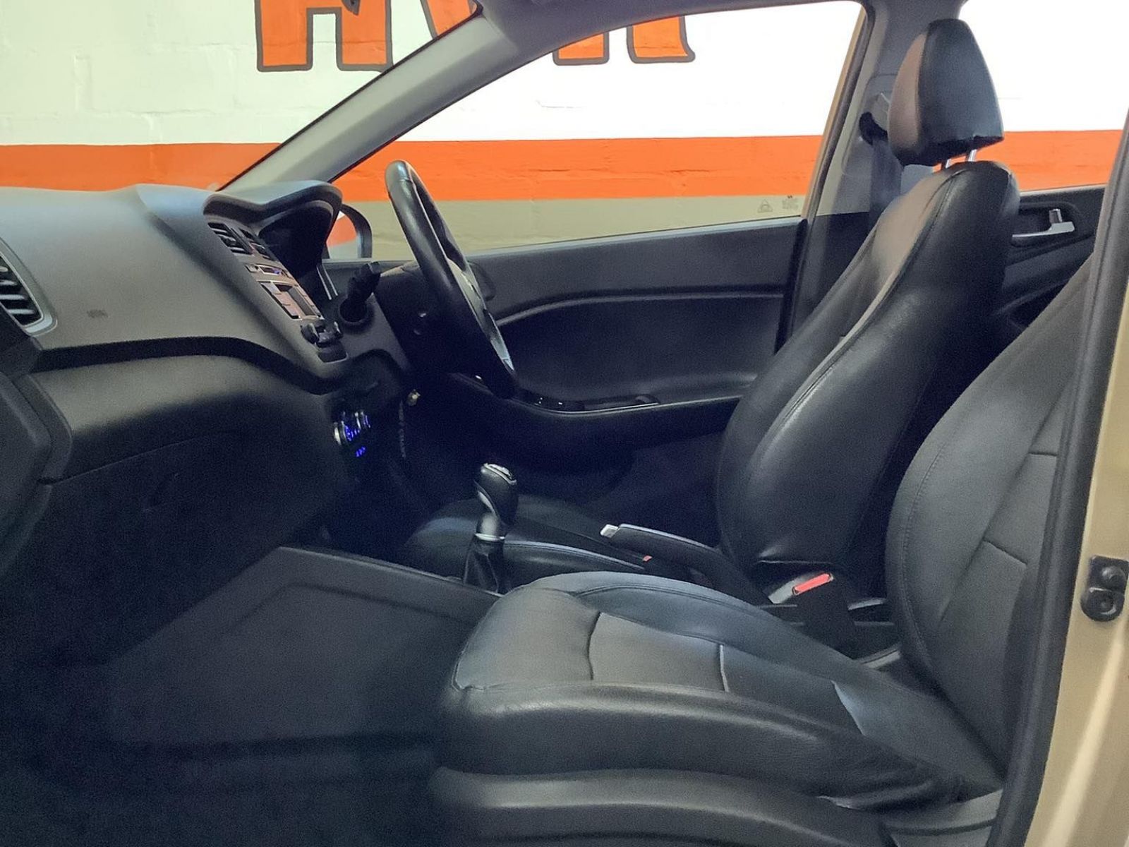 2016 Hyundai i20 photo 4
